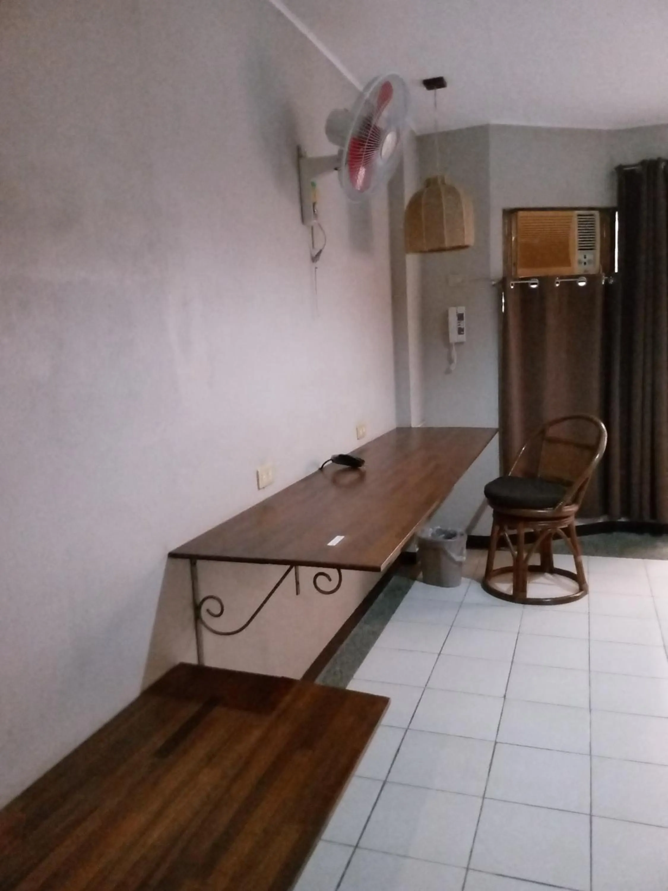 Seating area in Alfonso Hotel