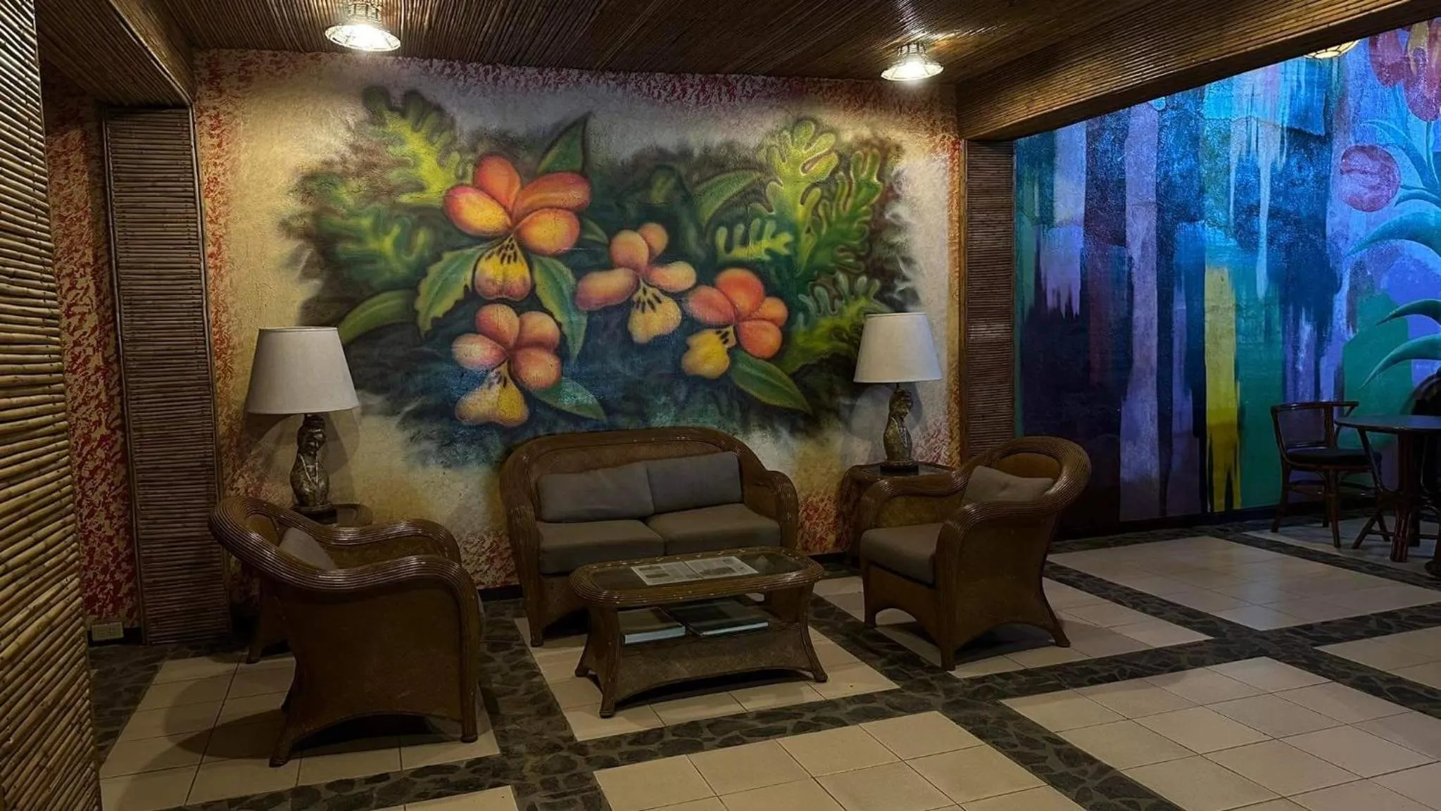 Seating area in Alfonso Hotel