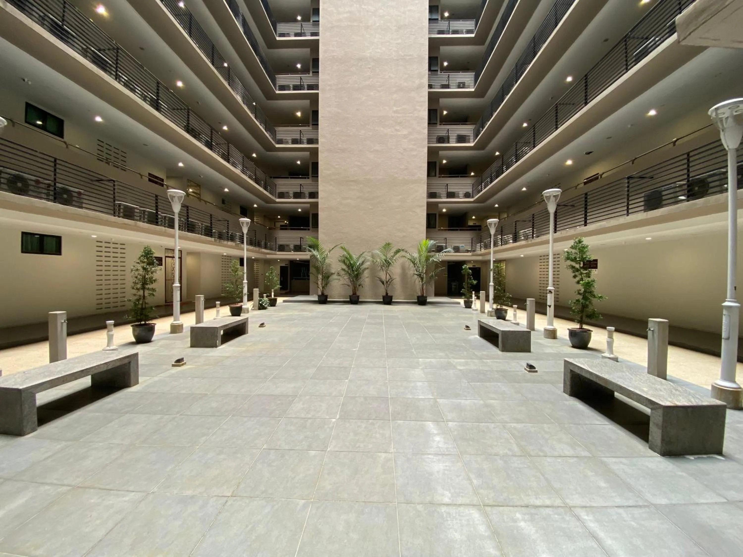 Day in Imperial Suites at Boulevard Mall