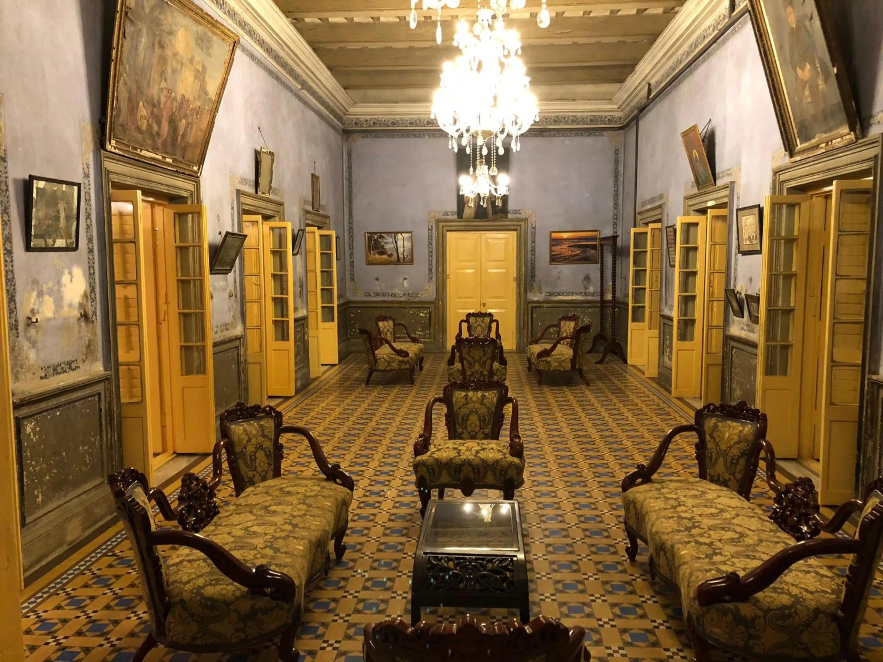 COSSIMBAZAR PALACE OF THE ROYS ( RAJBARI)