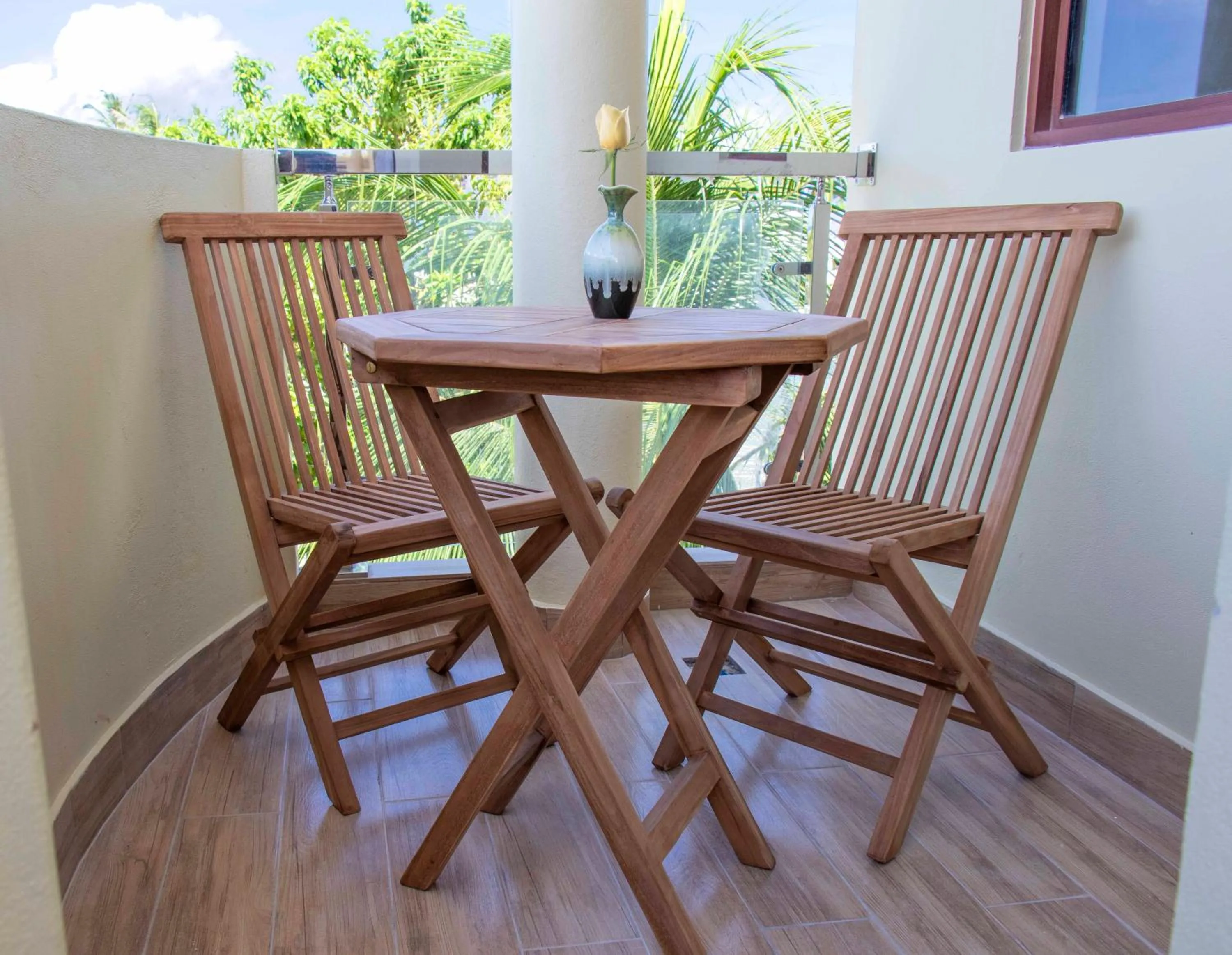 Balcony/Terrace in Rosy Villa Hotel