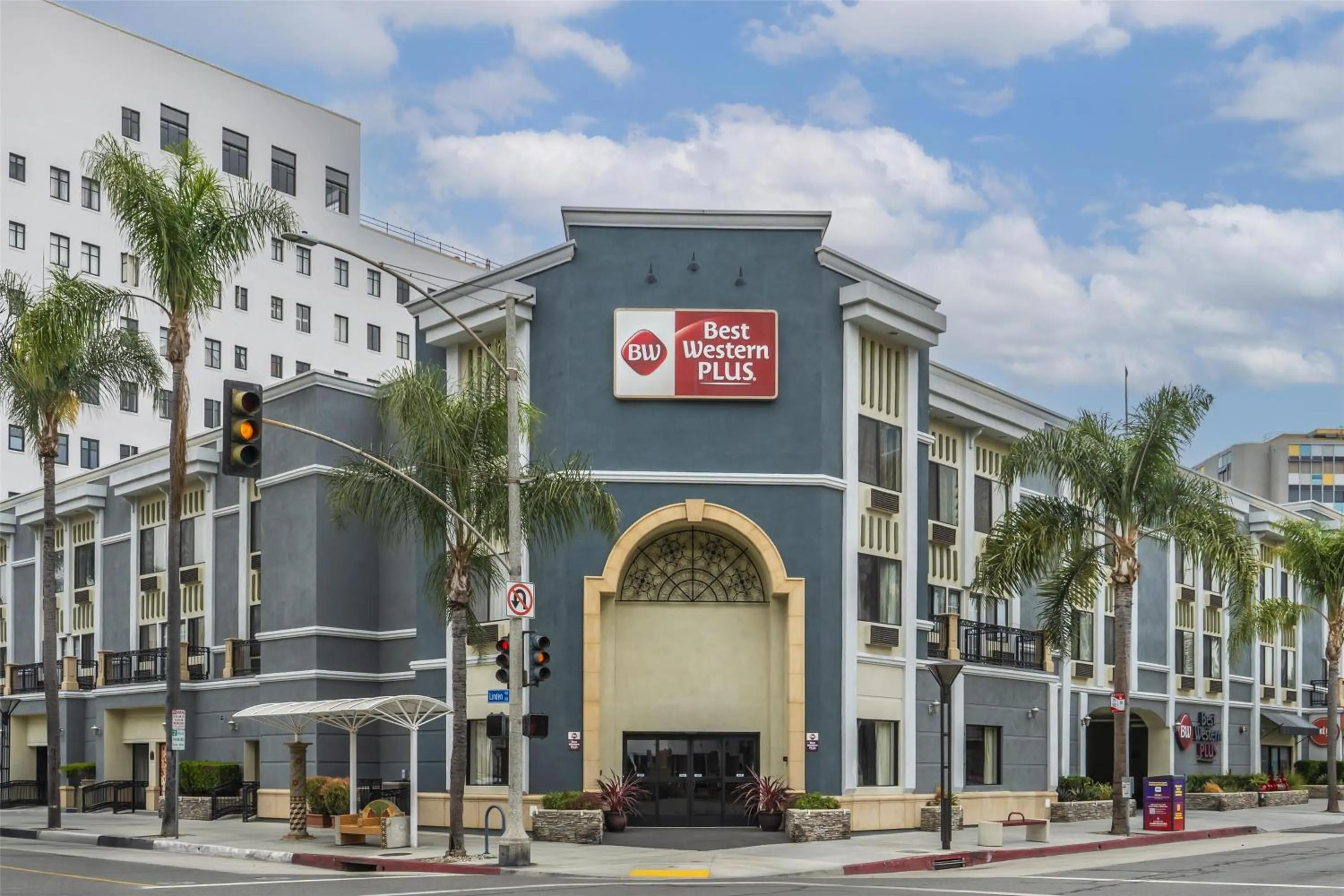 Property building in Best Western Plus Hotel at the Convention Center