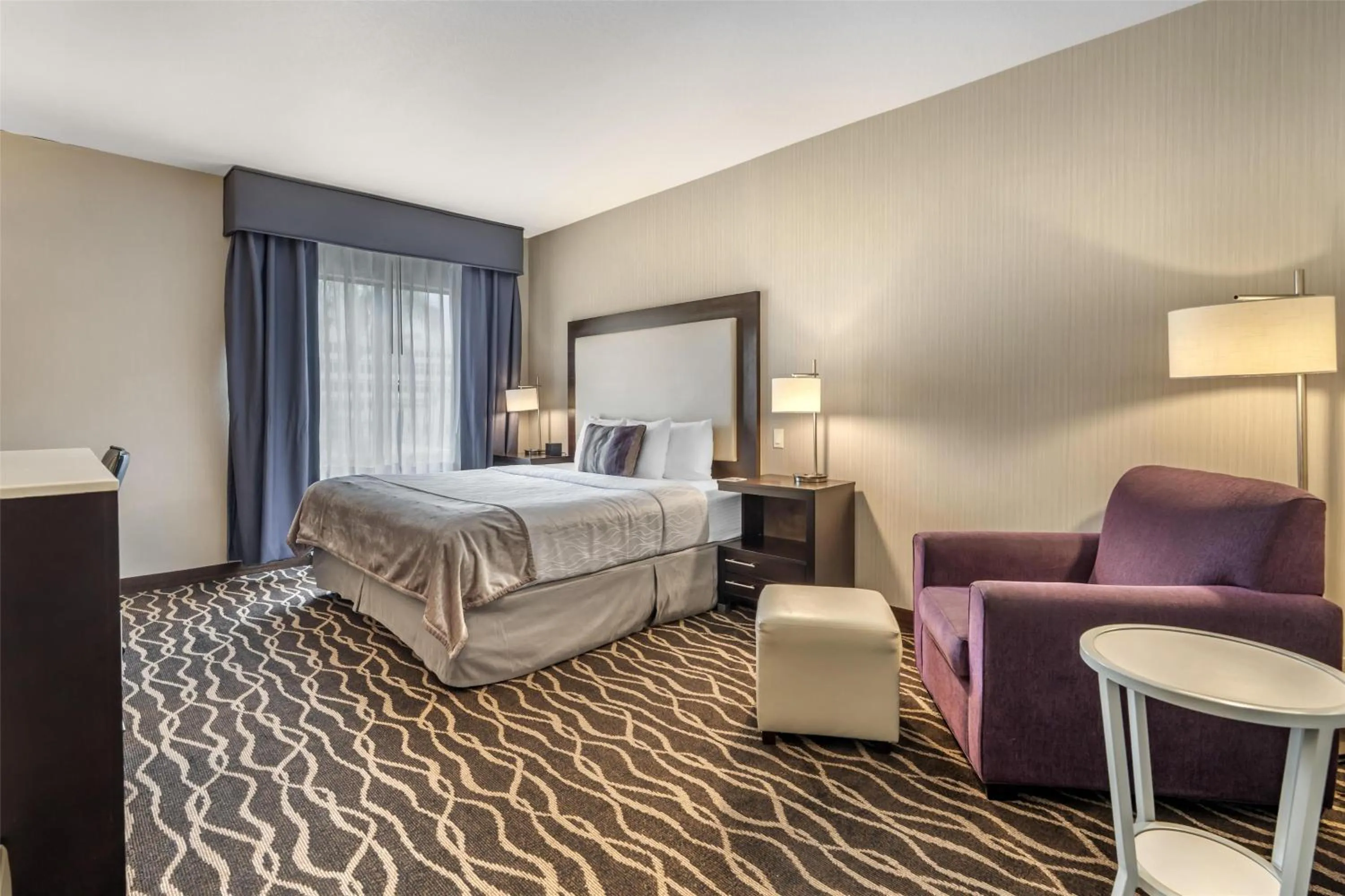 Bedroom, Bed in Best Western Plus Hotel at the Convention Center