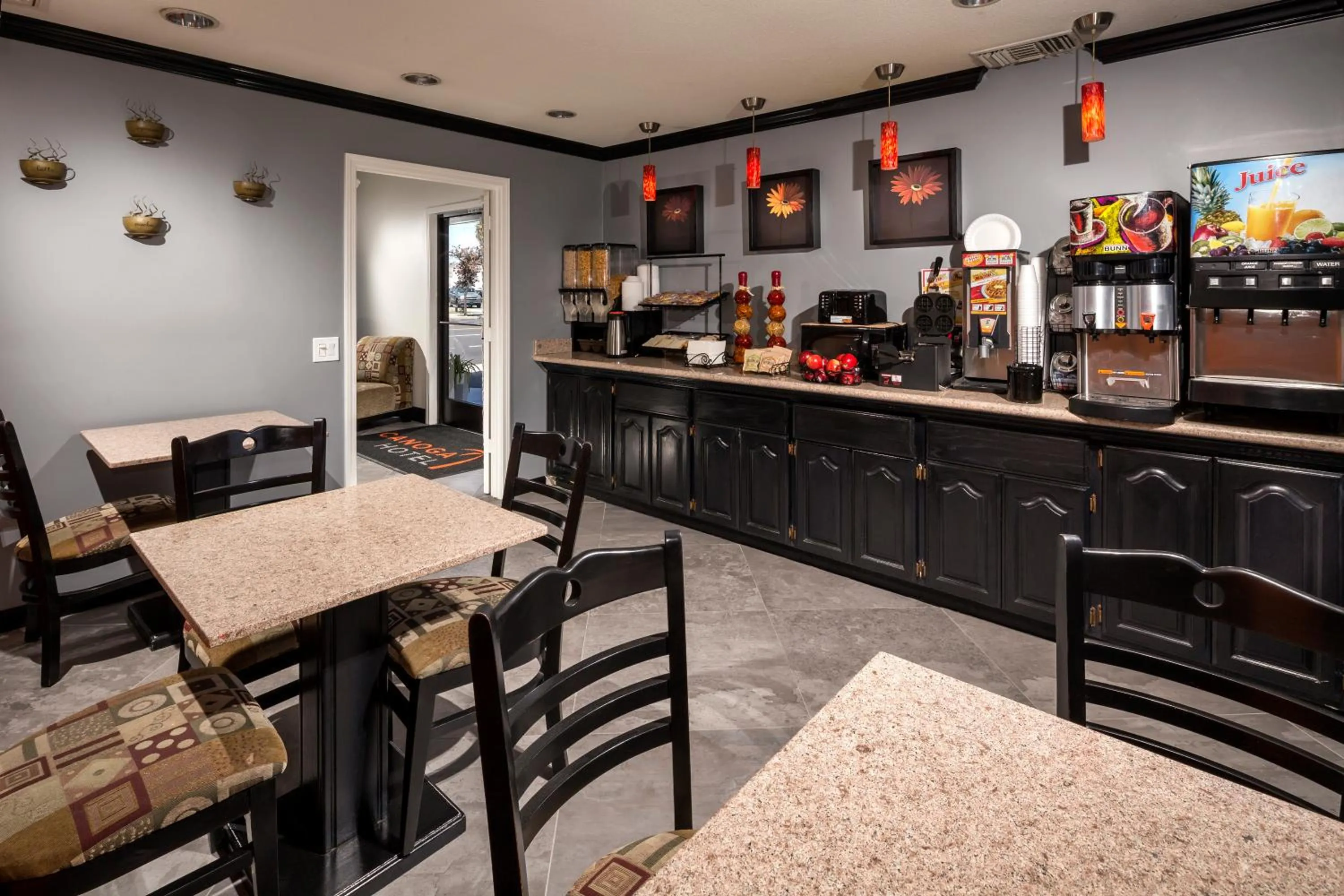 Restaurant/places to eat in Canoga Hotel at Warner Center