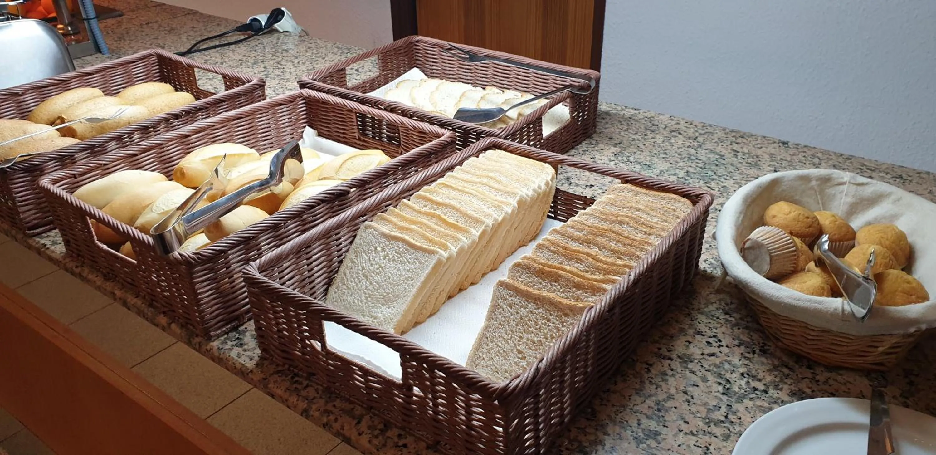 Continental breakfast in Soller Garden