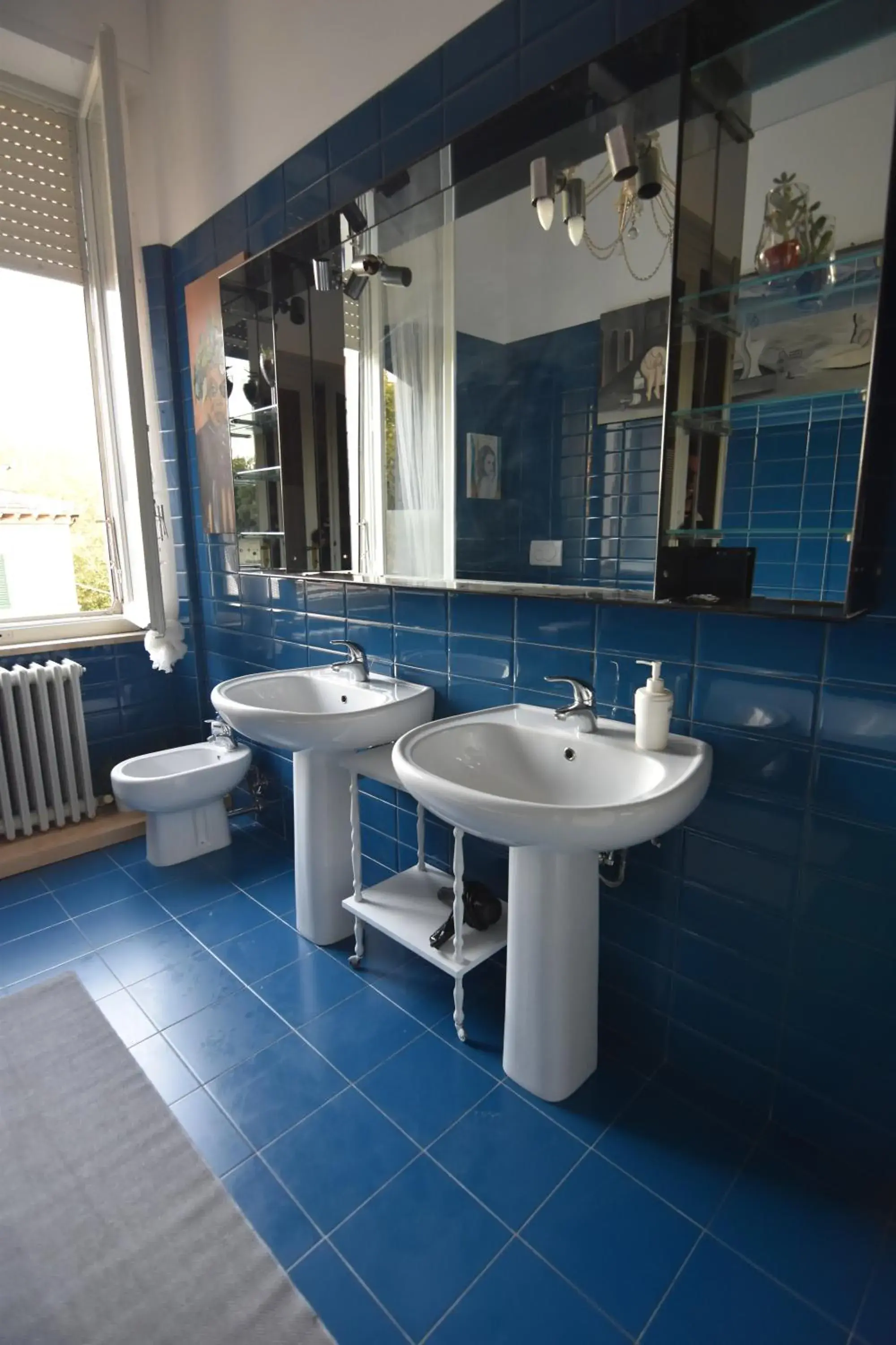 Double Room with Shared Bathroom in A Casa dell'Artista ViKi Double Room with Shared Bathroom in A Casa dell'Artista ViKi