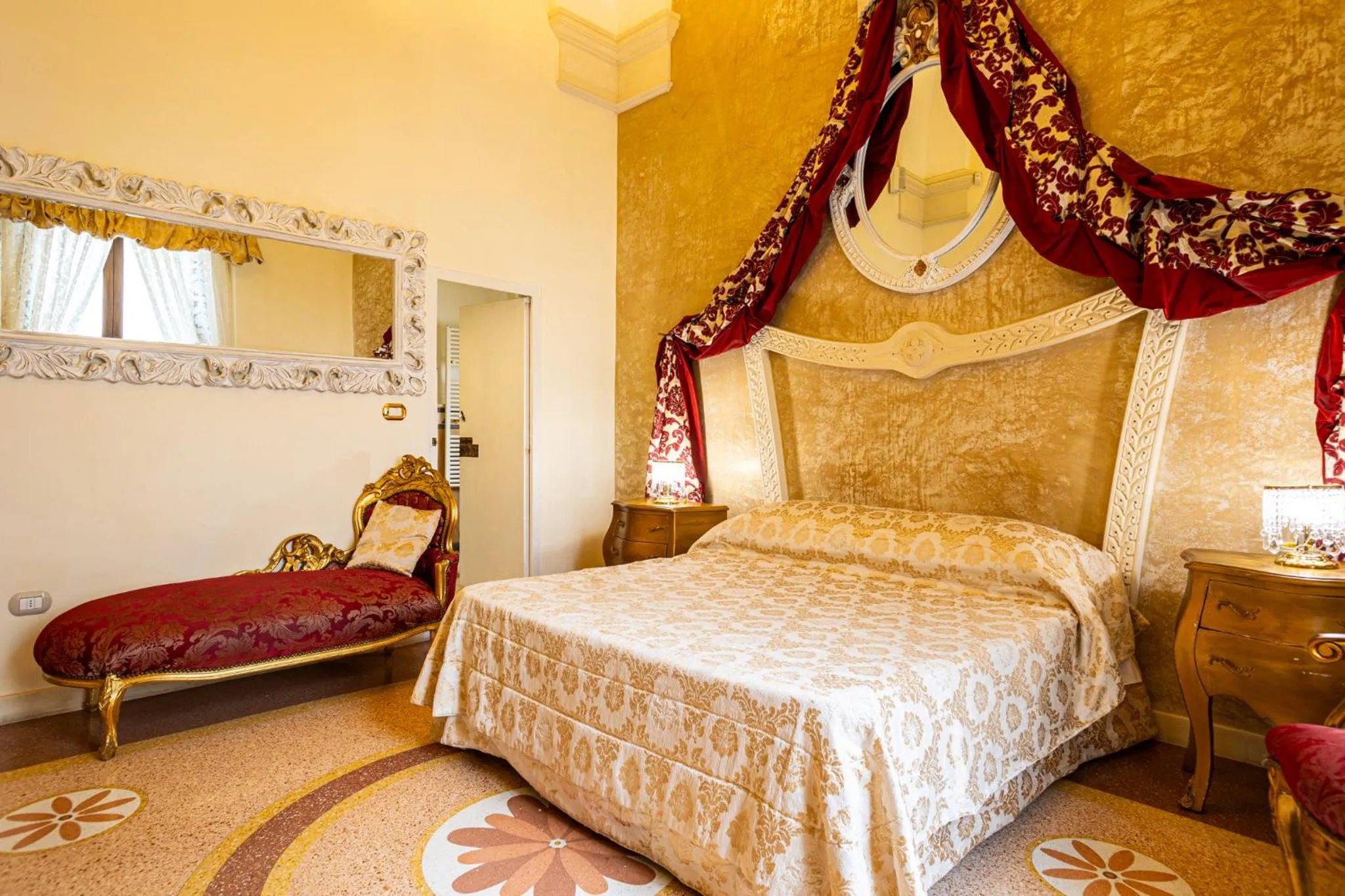 Bed in Palazzo Gallo Resort