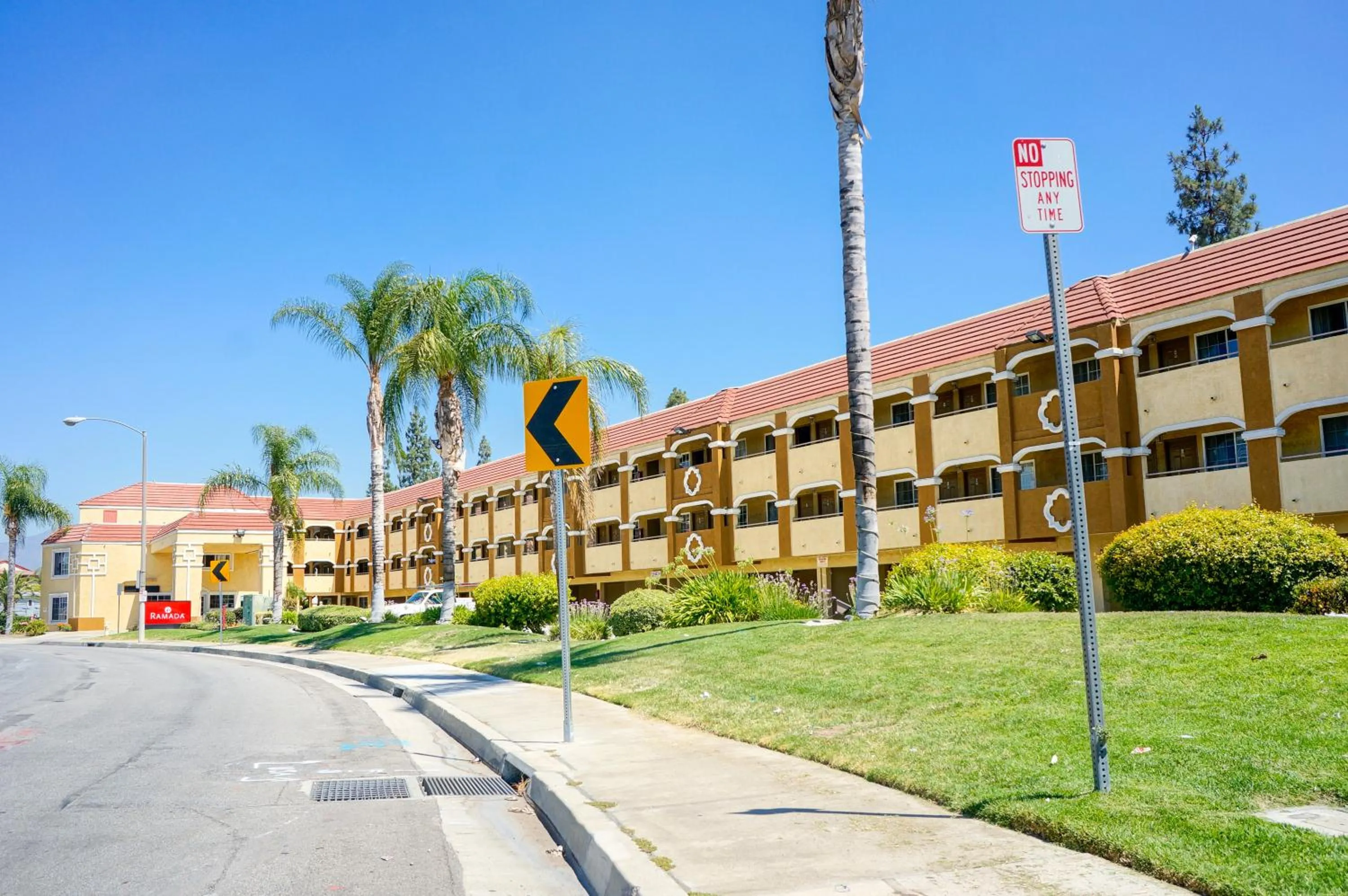 Property building in Ramada by Wyndham Ontario Airport & Convention Center