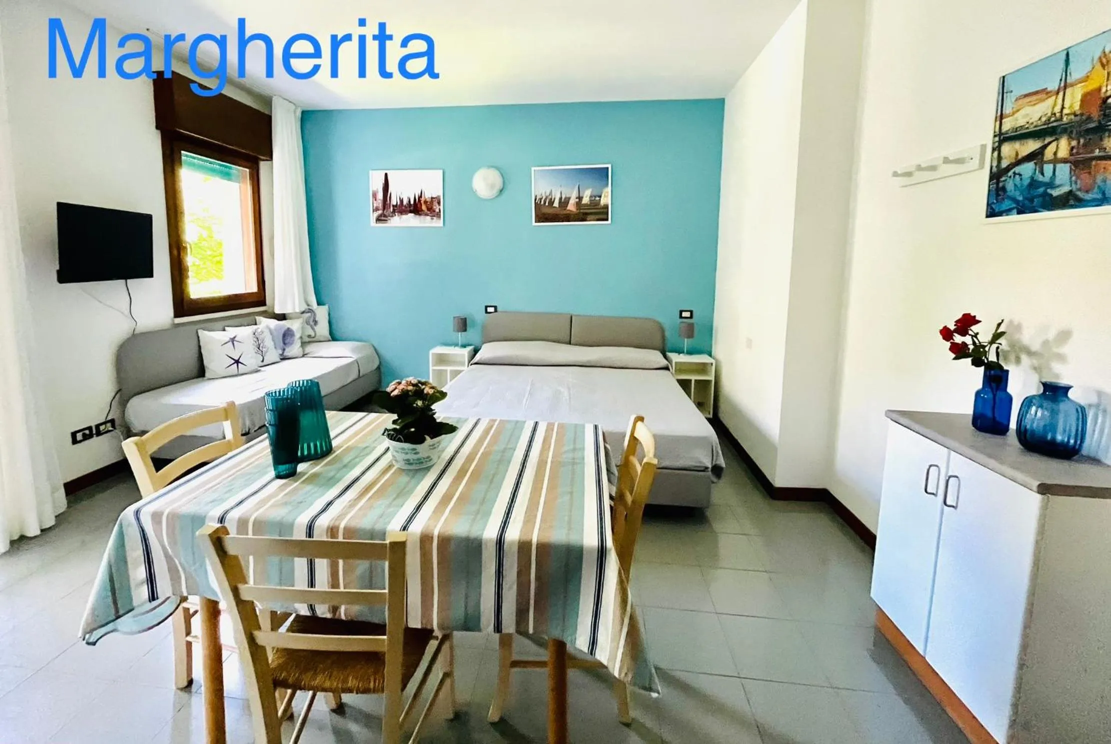 Bed in Residence Aries