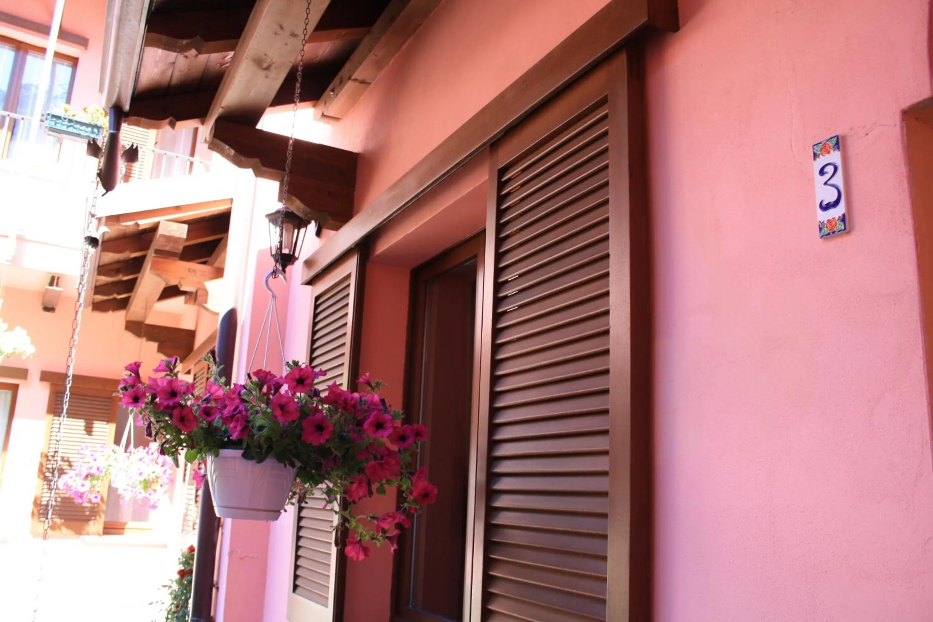 Facade/entrance in La Corte Albergo