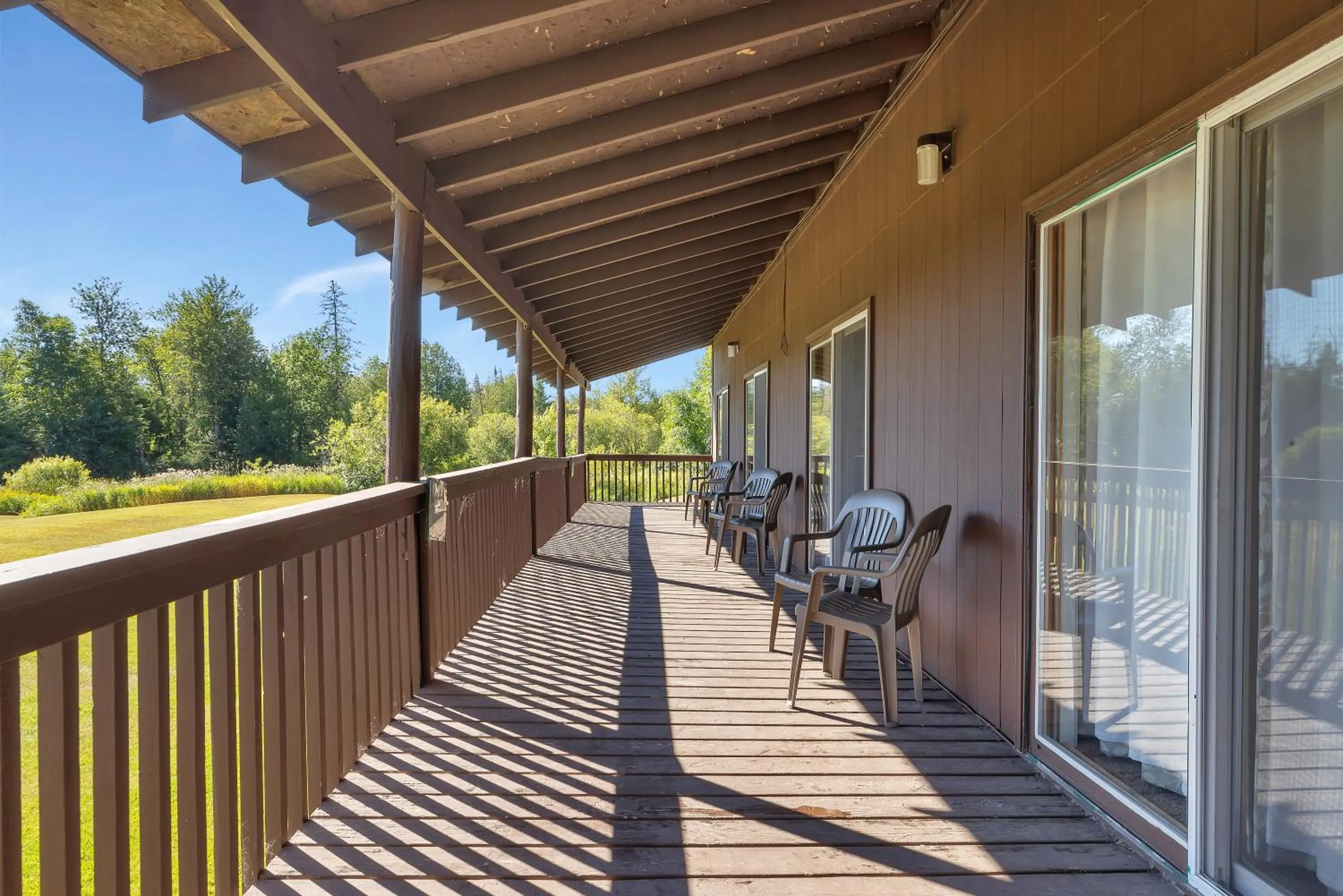 Patio in Blue Moon Resort & Motel