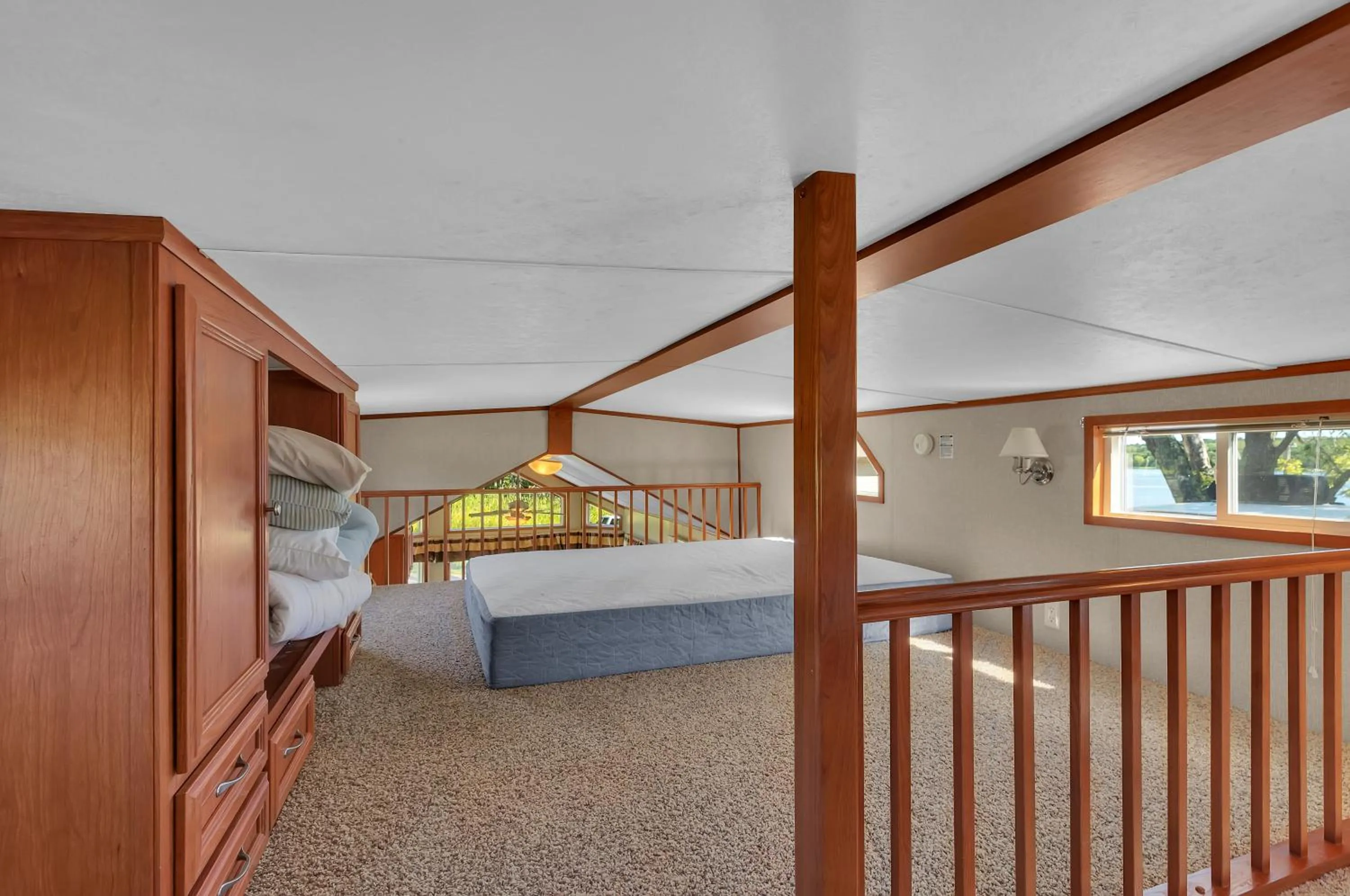 Bed in Blue Moon Resort & Motel