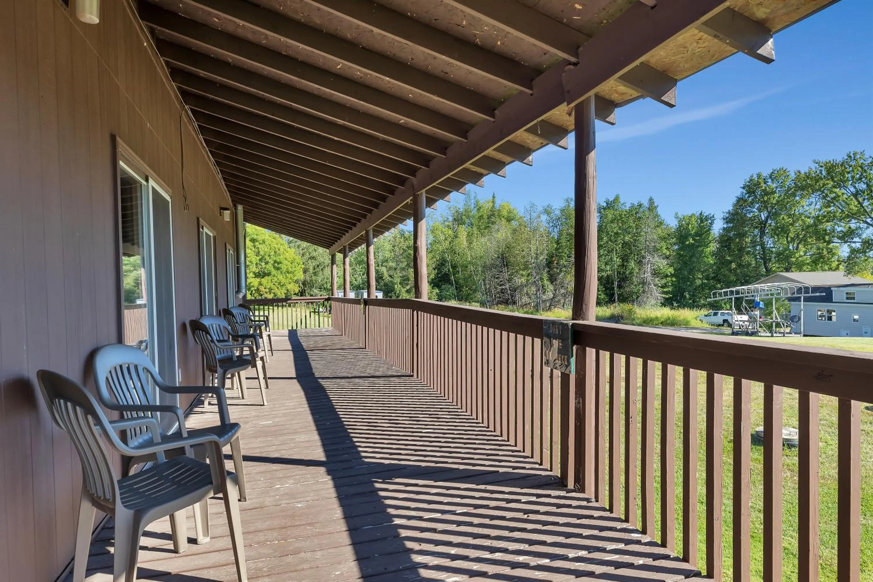 Patio in Blue Moon Resort & Motel