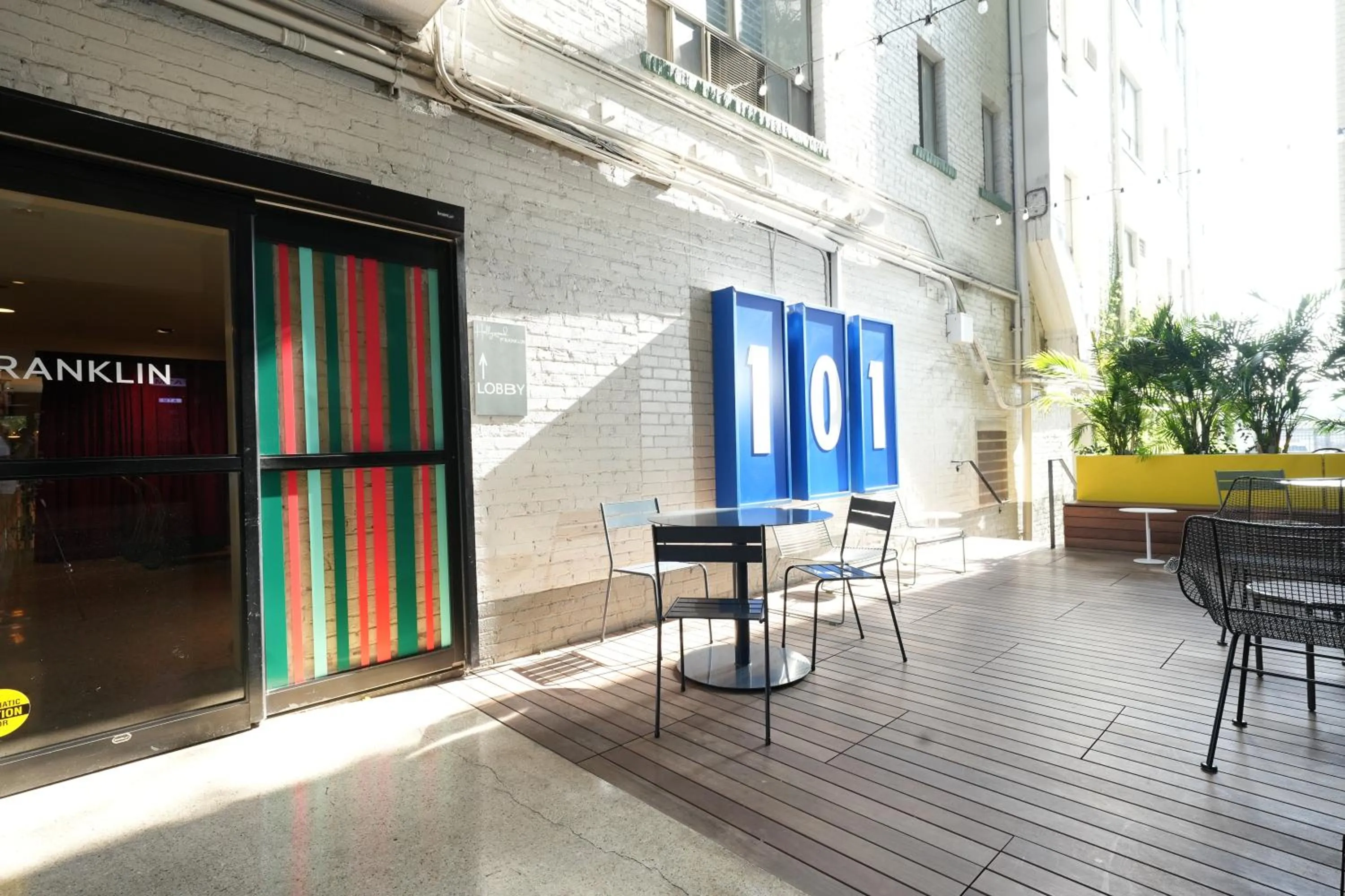 Patio in The Hollywood Franklin Hotel near Universal Studios