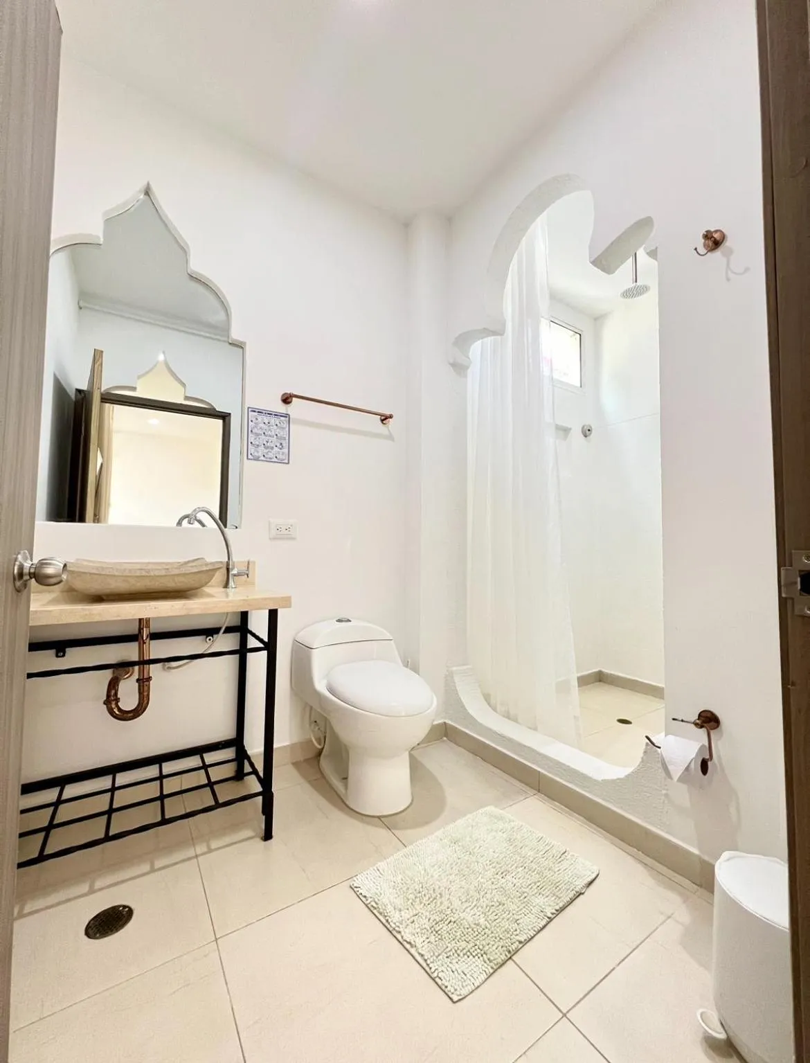 Shower in Ritacuba House Boutique