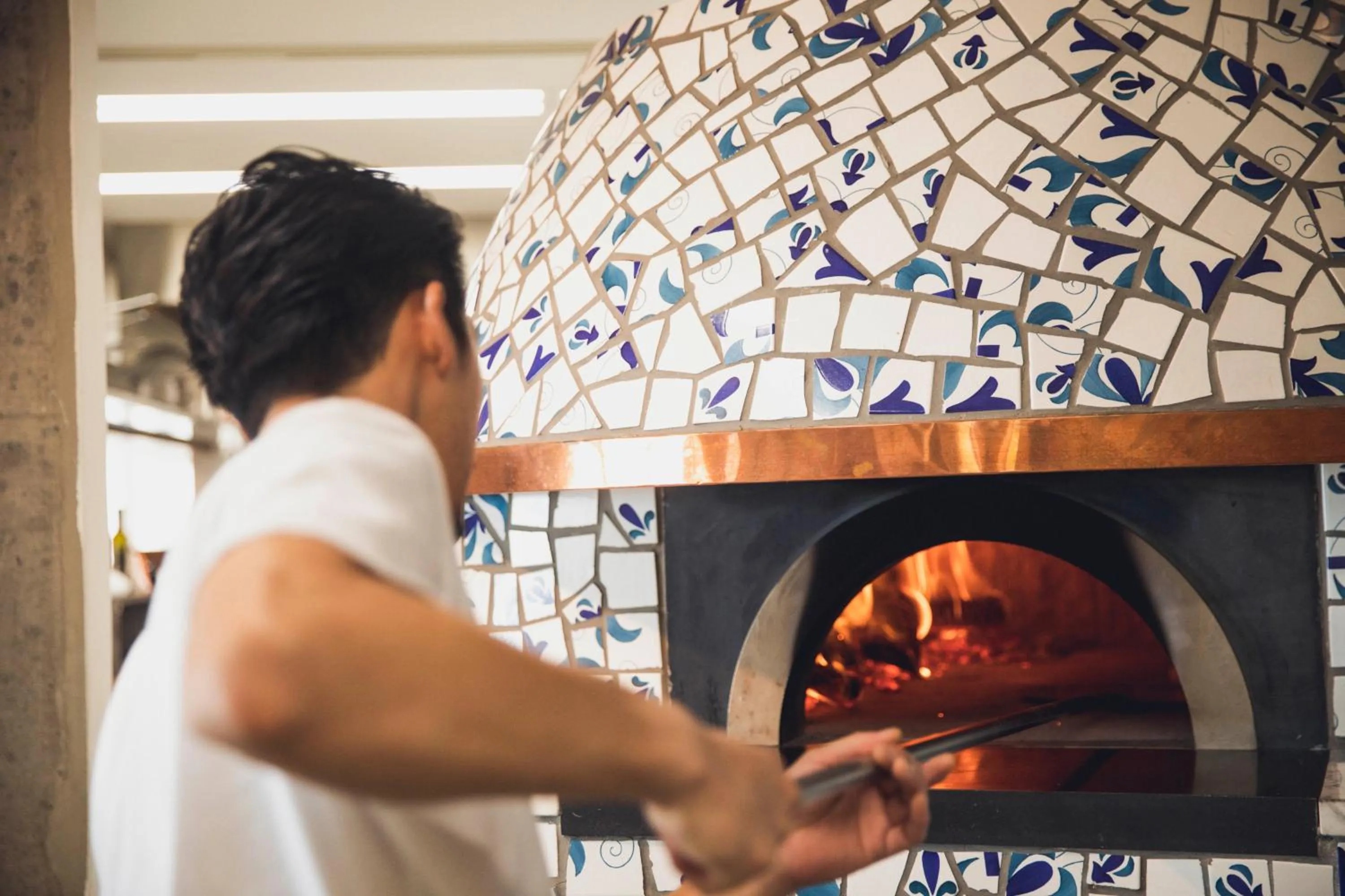 Restaurant/places to eat in TheMana Village