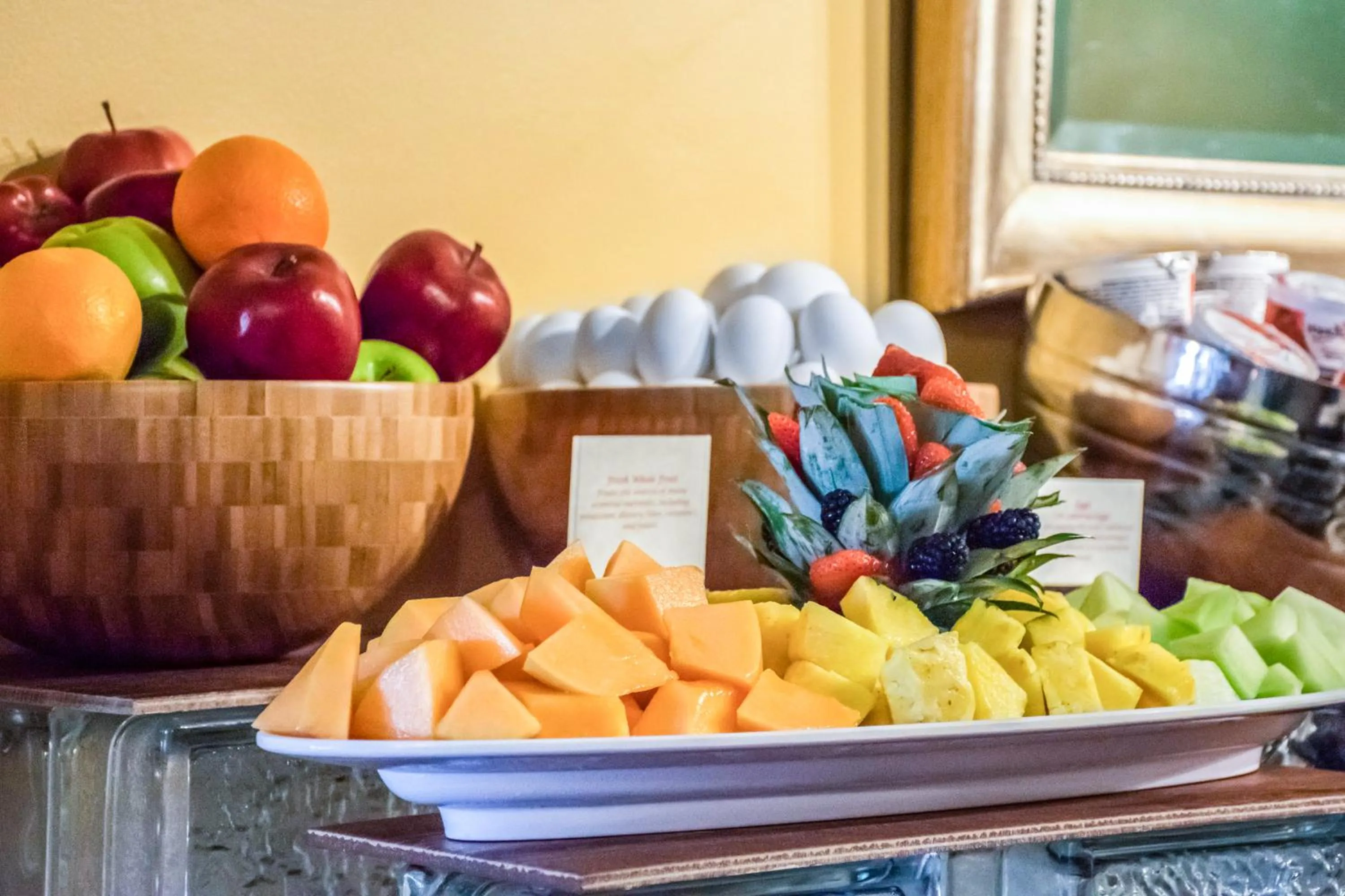 Breakfast in Admiral Fell Inn Baltimore Harbor, Ascend Hotel Collection