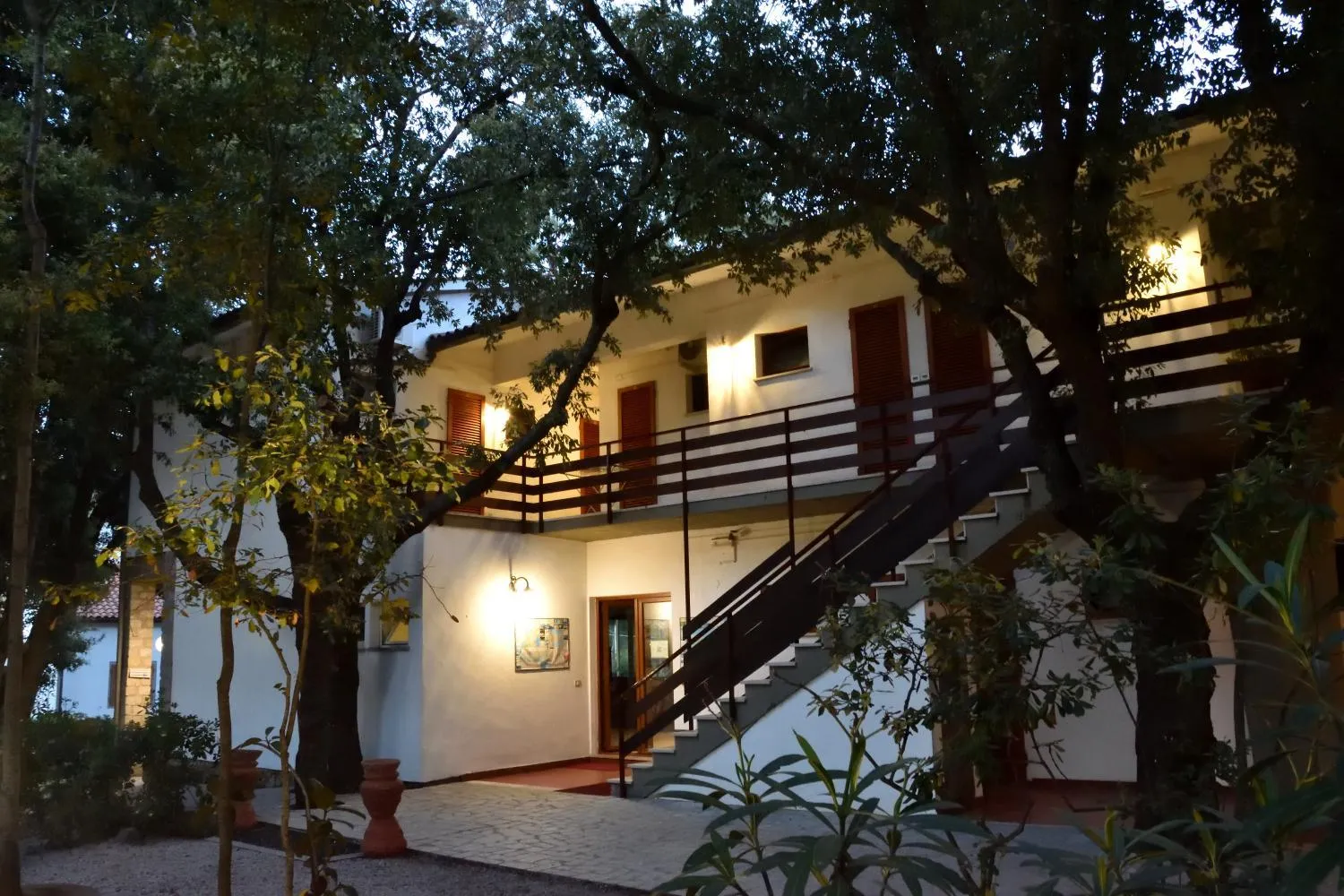 Garden in Eden Park Hotel