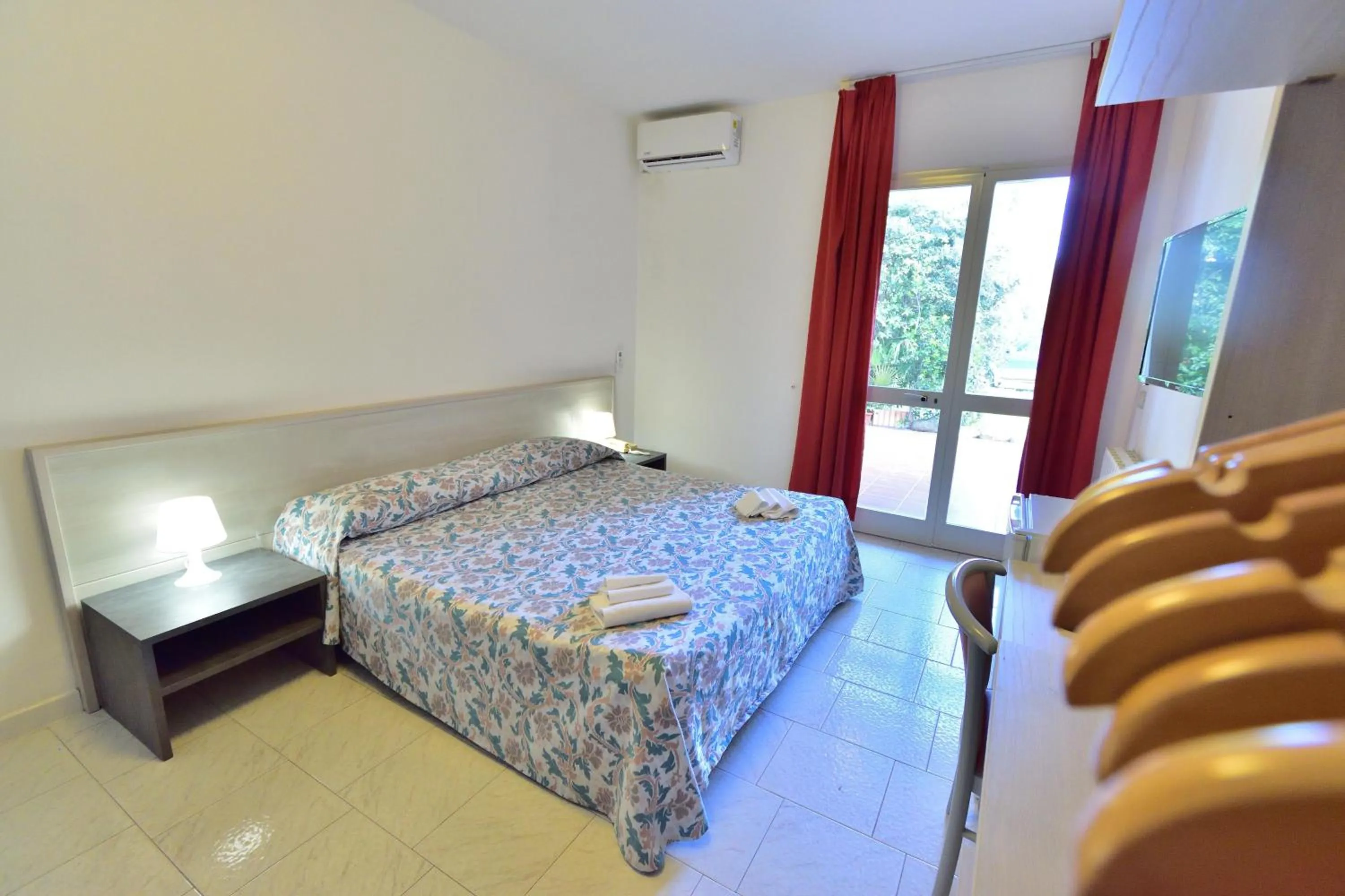 Bed in Eden Park Hotel