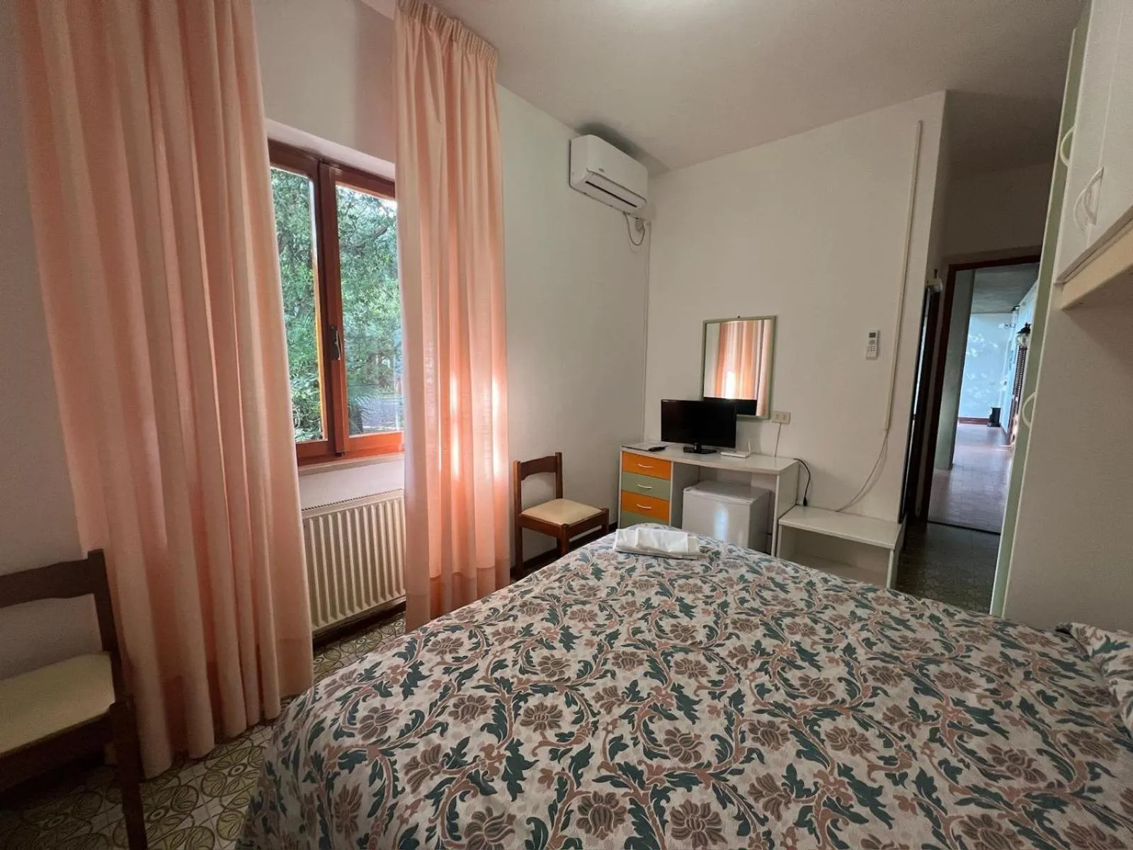 Bed in Eden Park Hotel