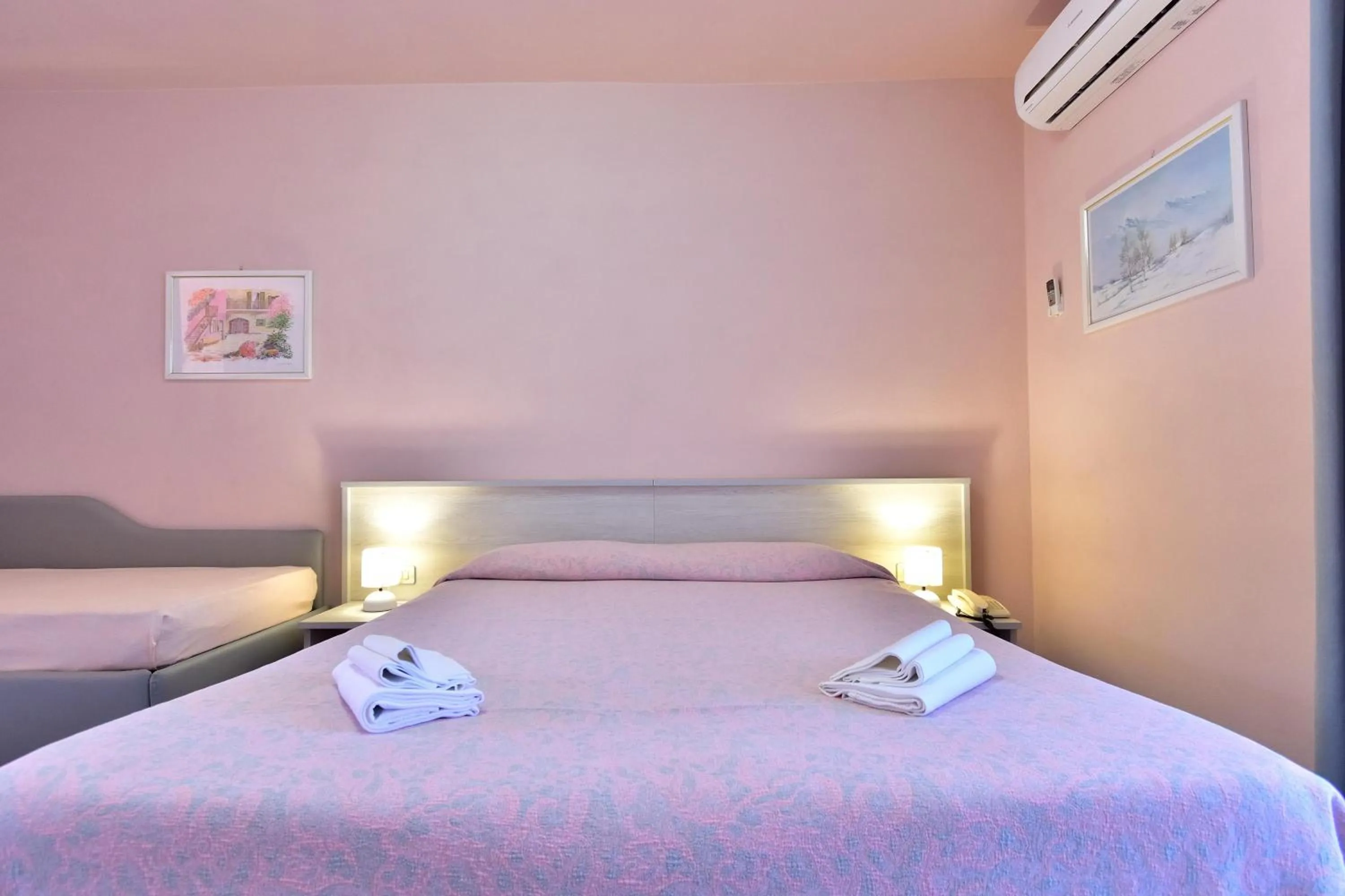 Bed in Eden Park Hotel