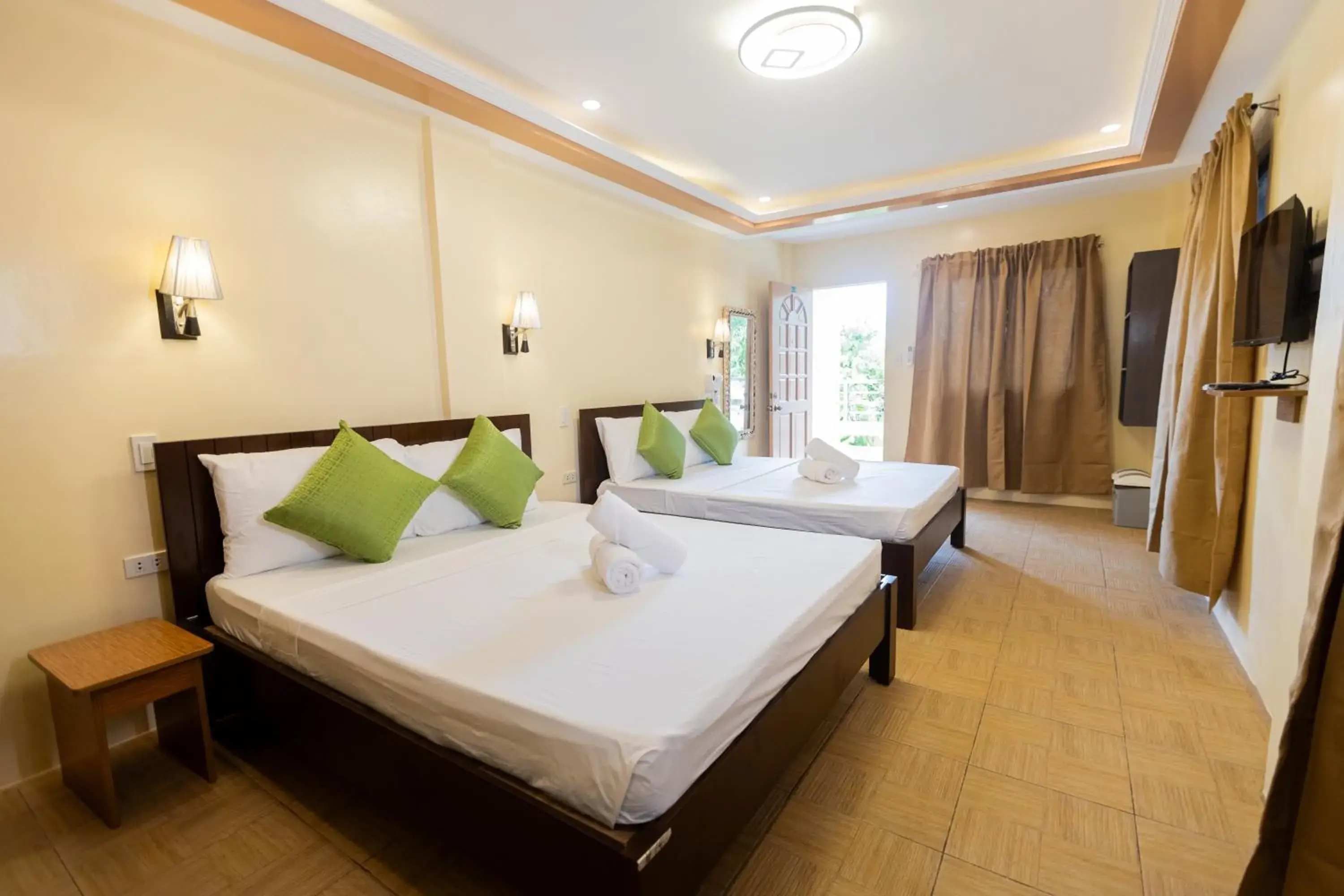 Quadruple Room with Sea View - single occupancy in Anahaw Seaside Inn Quadruple Room with Sea View - single occupancy in Anahaw Seaside Inn