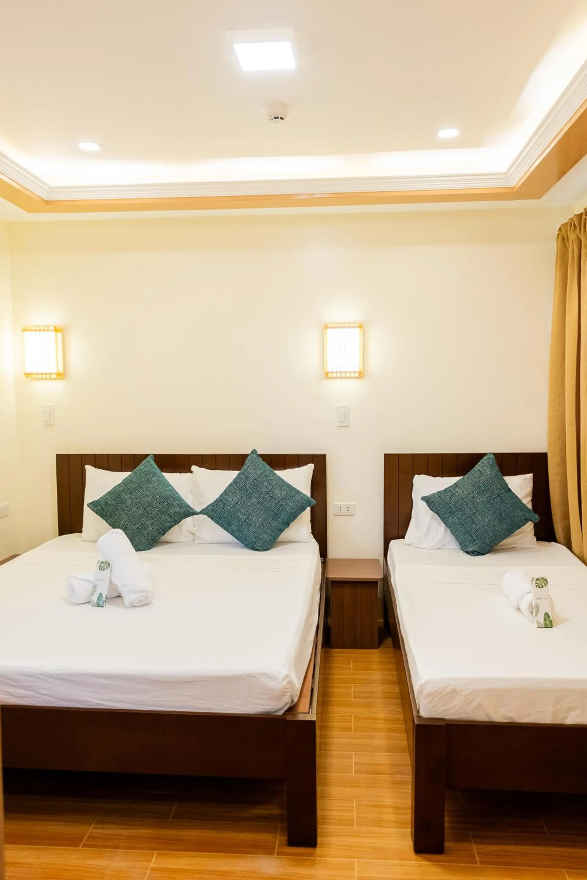 Bed in Anahaw Seaside Inn