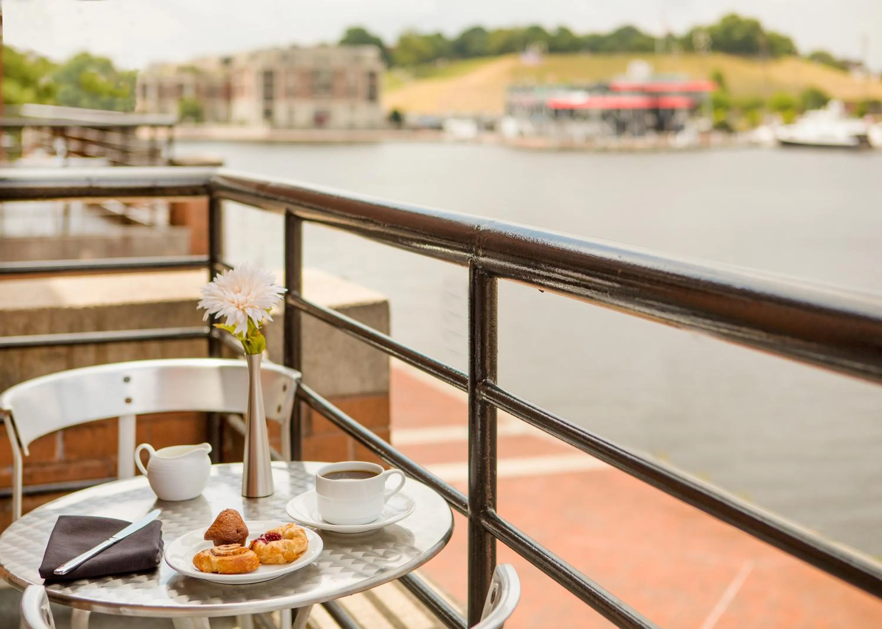 Balcony/Terrace in Pier 5 Hotel Baltimore