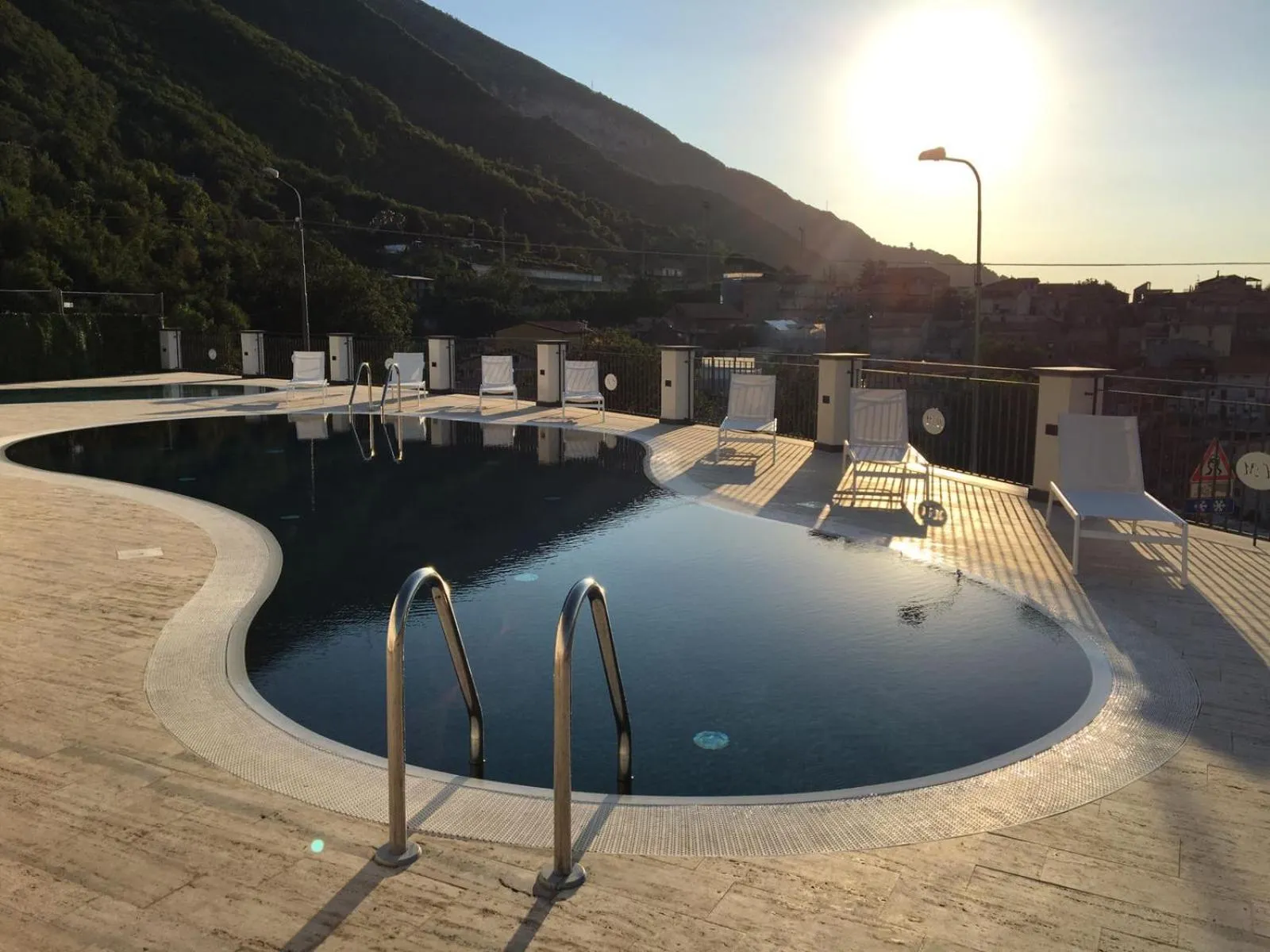 Swimming pool in Hotel Ristorante Montuori
