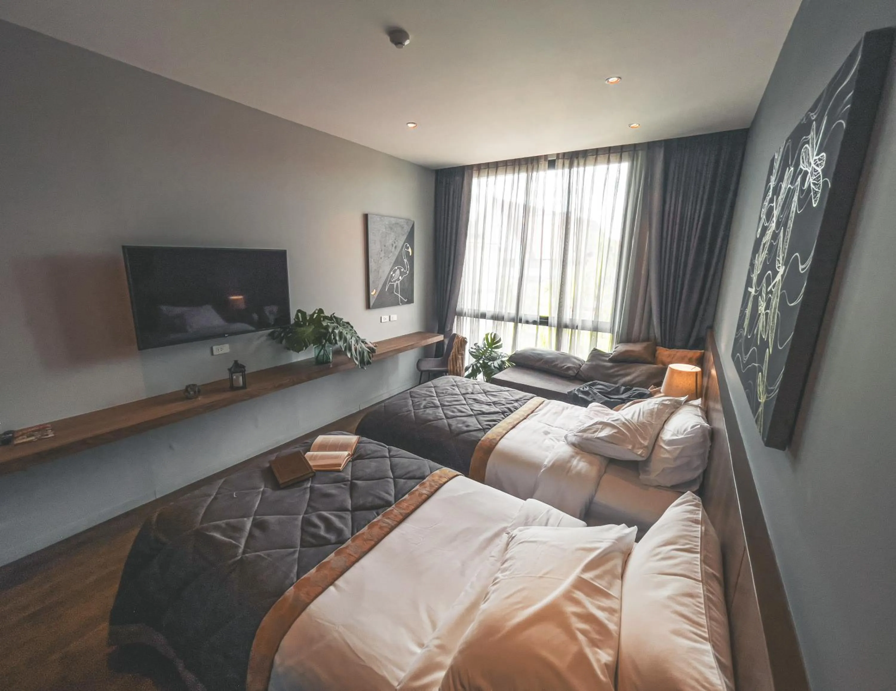 Photo of the whole room, Bed in Spice House