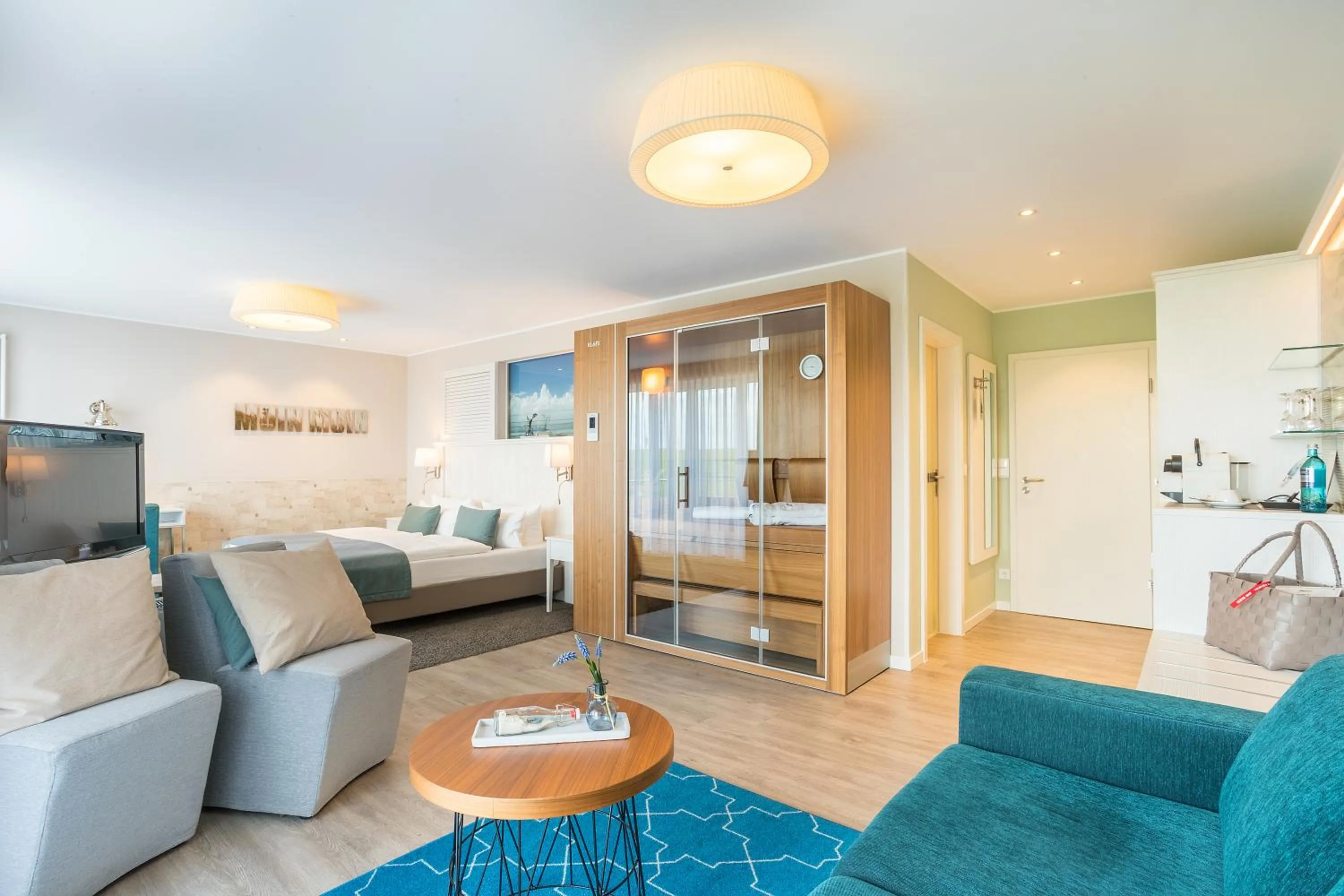 TV and multimedia in Hotel Regina Maris