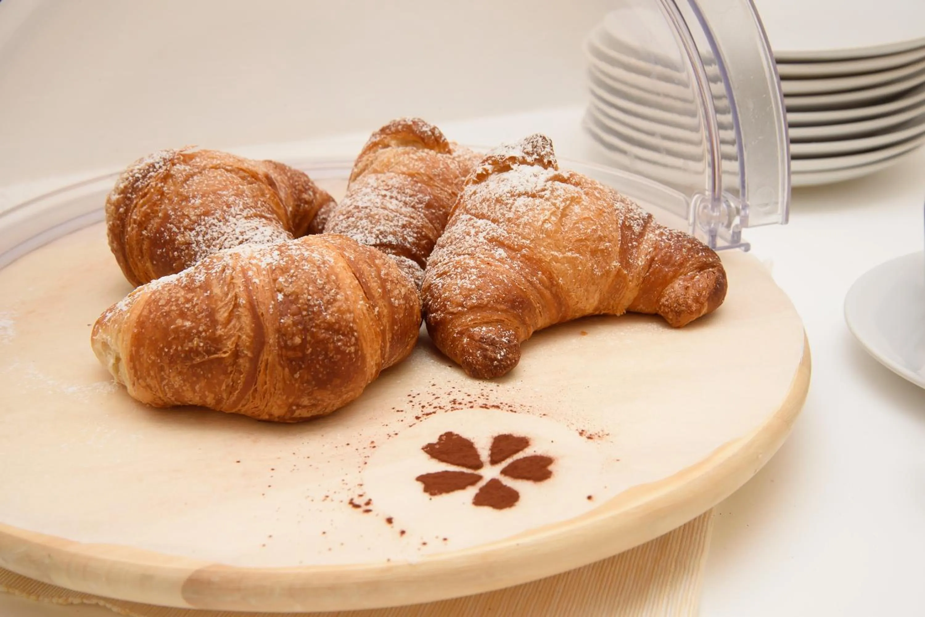 Food and drinks in Villa Fortuna Holiday Resort