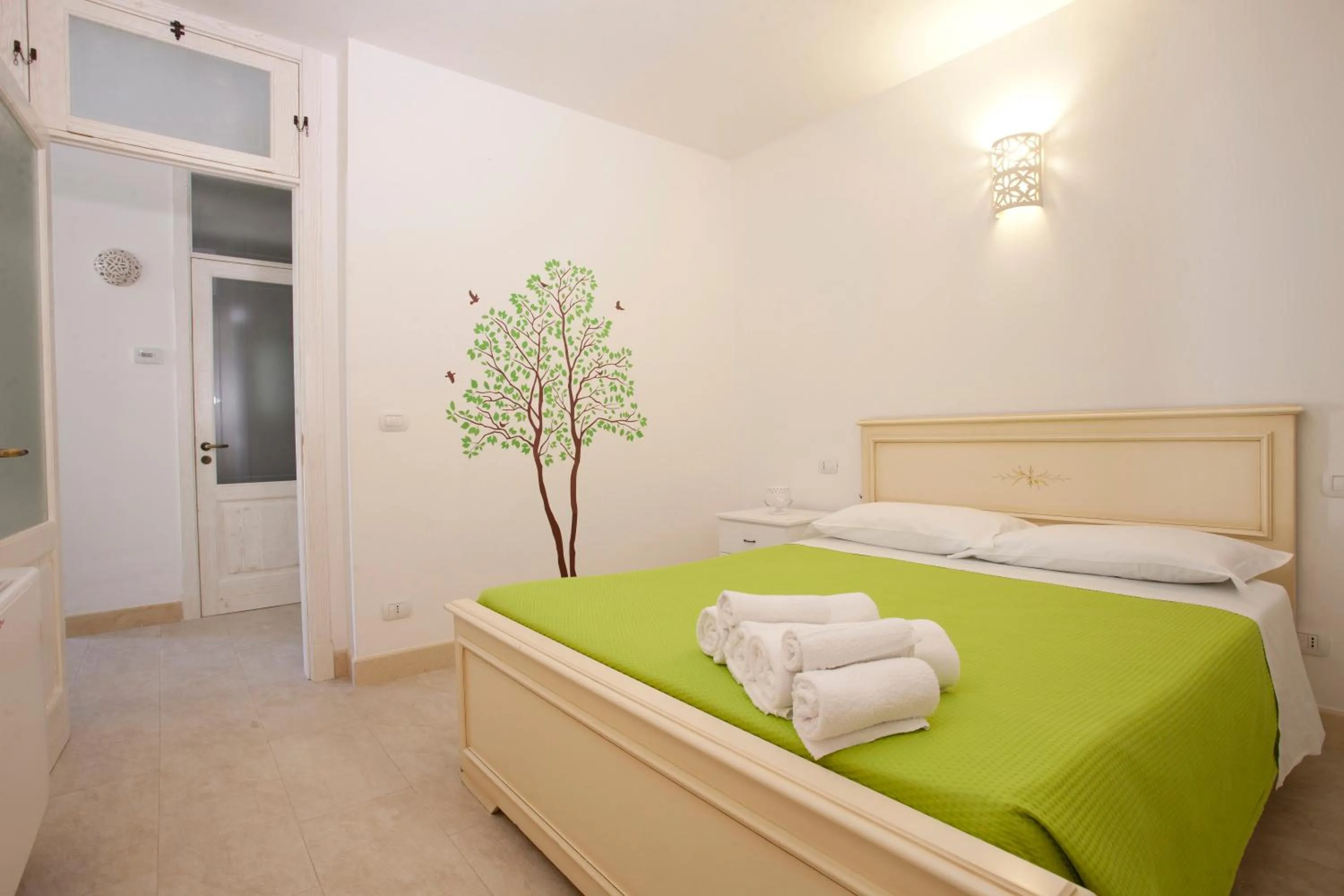 Photo of the whole room, Bed in Villa Rosato