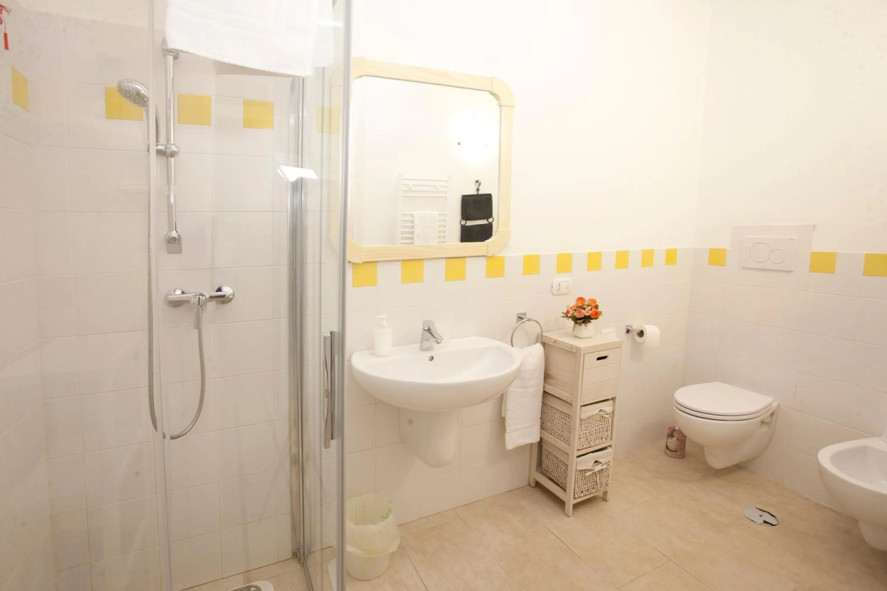 Shower in Villa Rosato