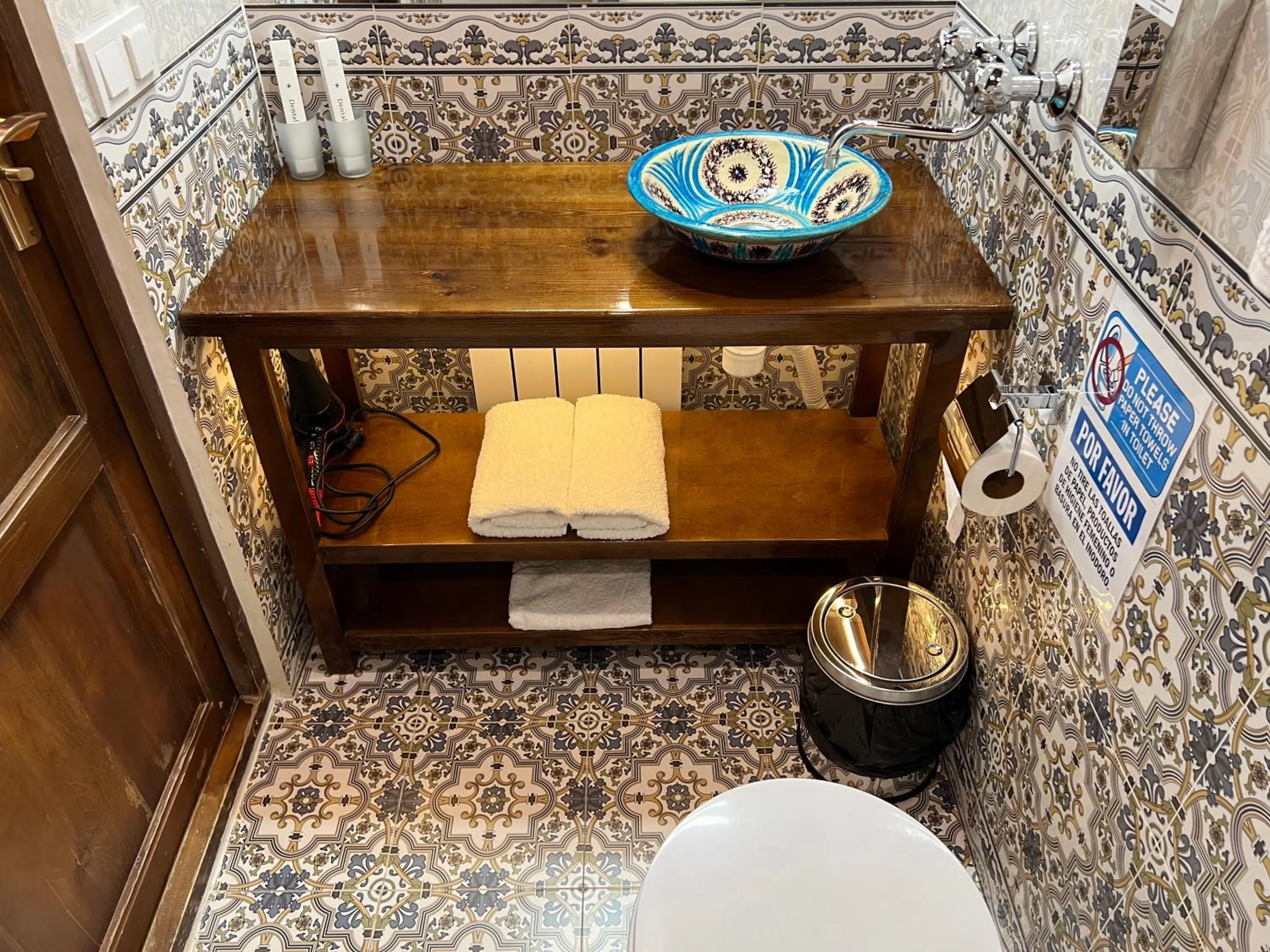 Toilet in Usman Heritage