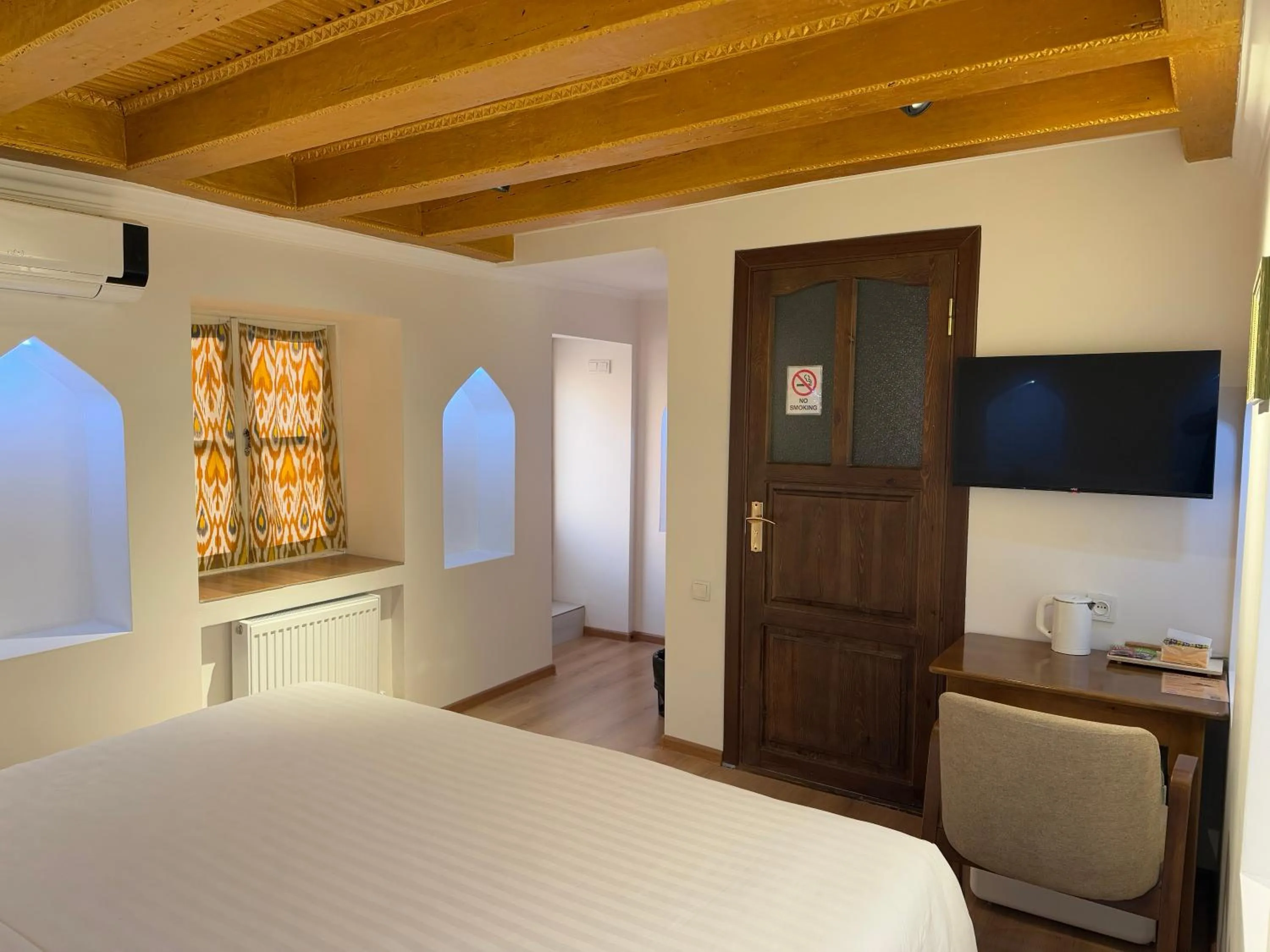 TV and multimedia, Bed in Usman Heritage