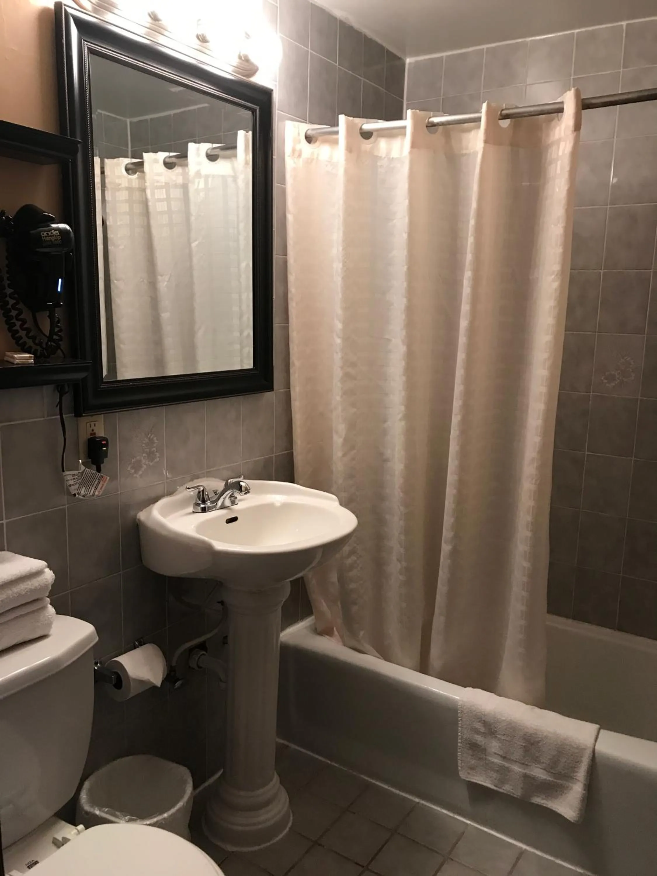 Bathroom in Moonlite Motel