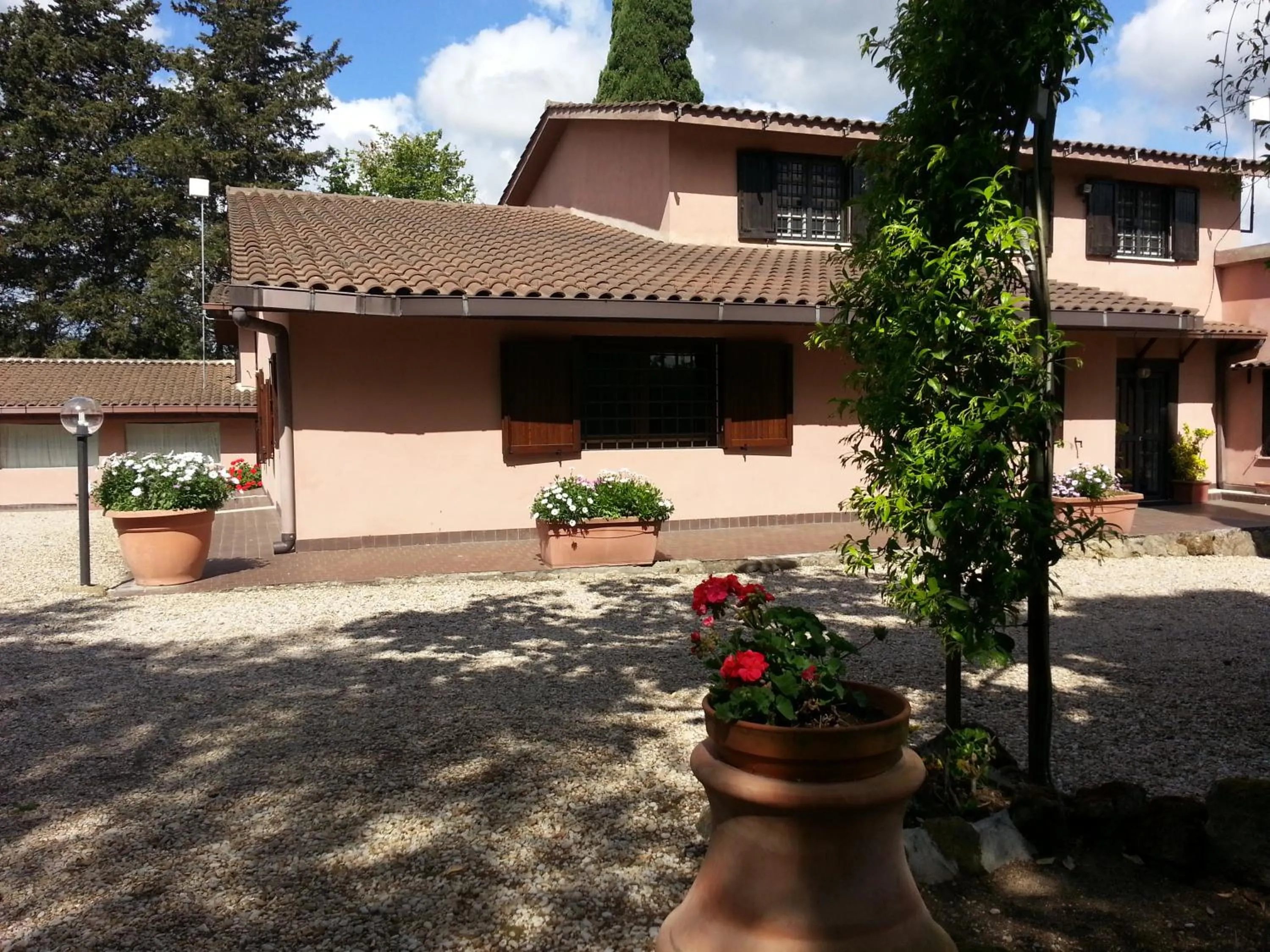 Facade/entrance in Villa di Christian e Michelle