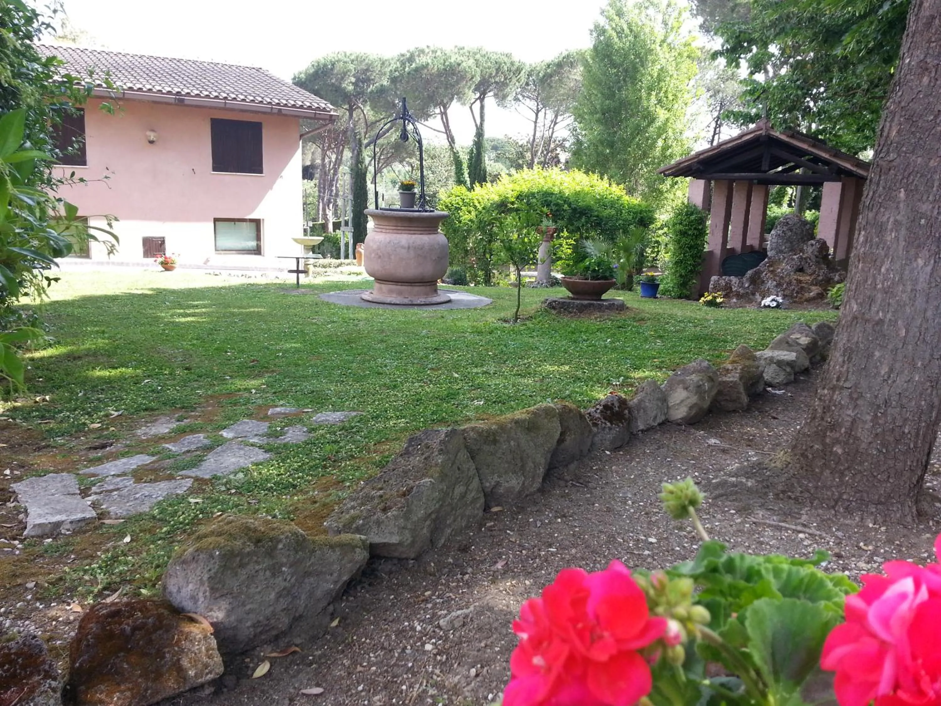 Garden view in Villa di Christian e Michelle