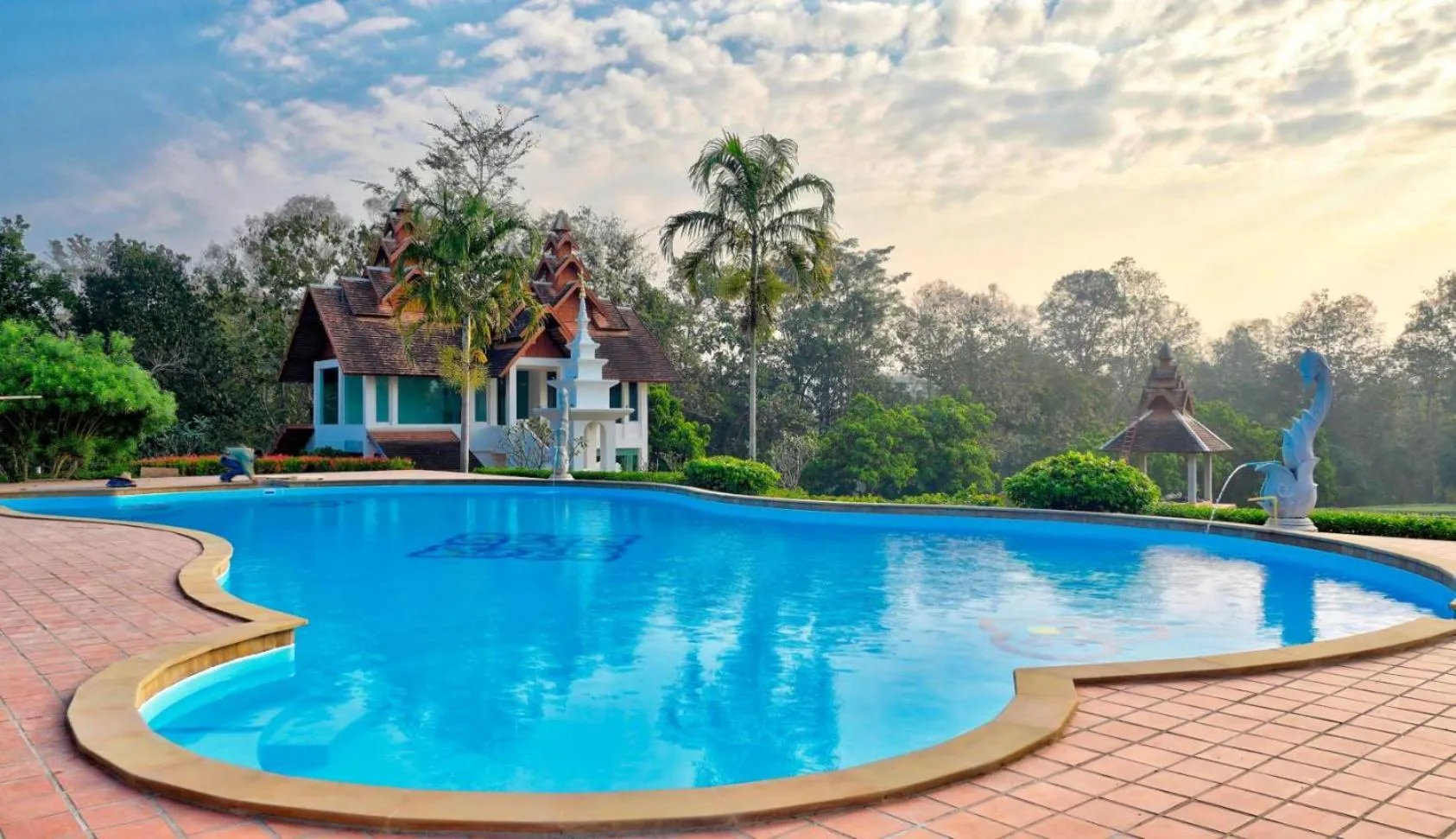 Swimming pool in MonPanaNont Wellness Resort & Spa