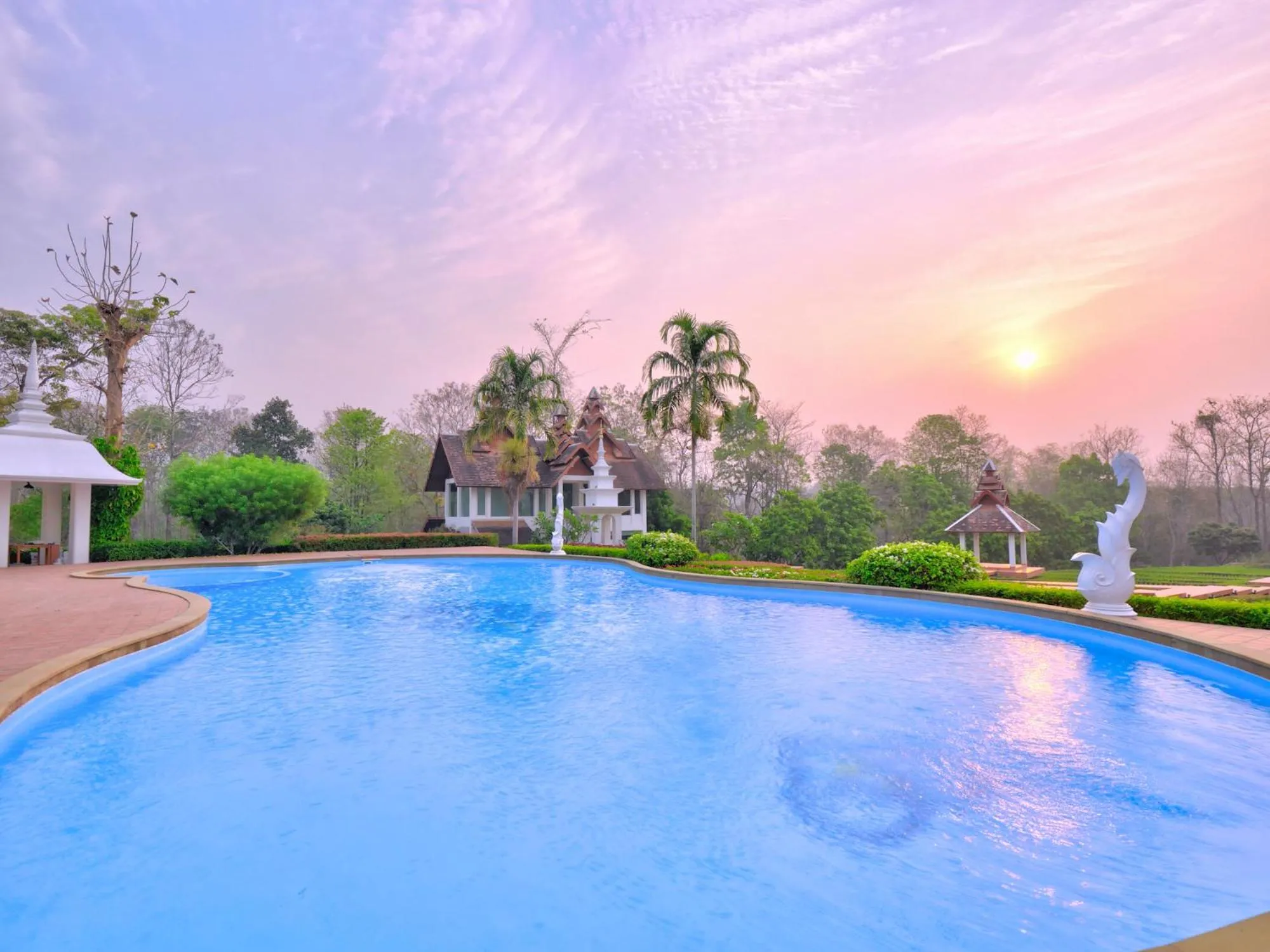 Swimming pool in MonPanaNont Wellness Resort & Spa