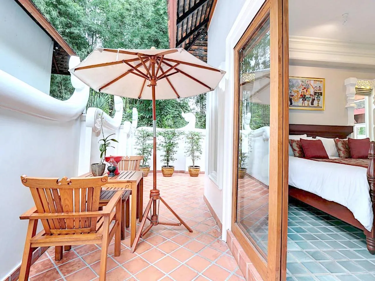 Patio in MonPanaNont Wellness Resort & Spa