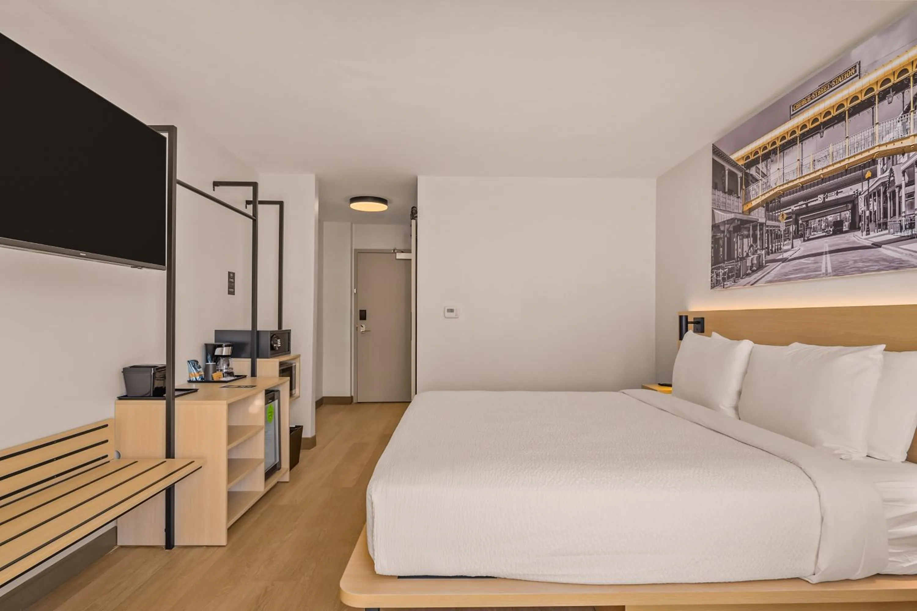 Photo of the whole room, Bed in B&B HOTEL Orlando International Drive near Universal - Newly Renovated!