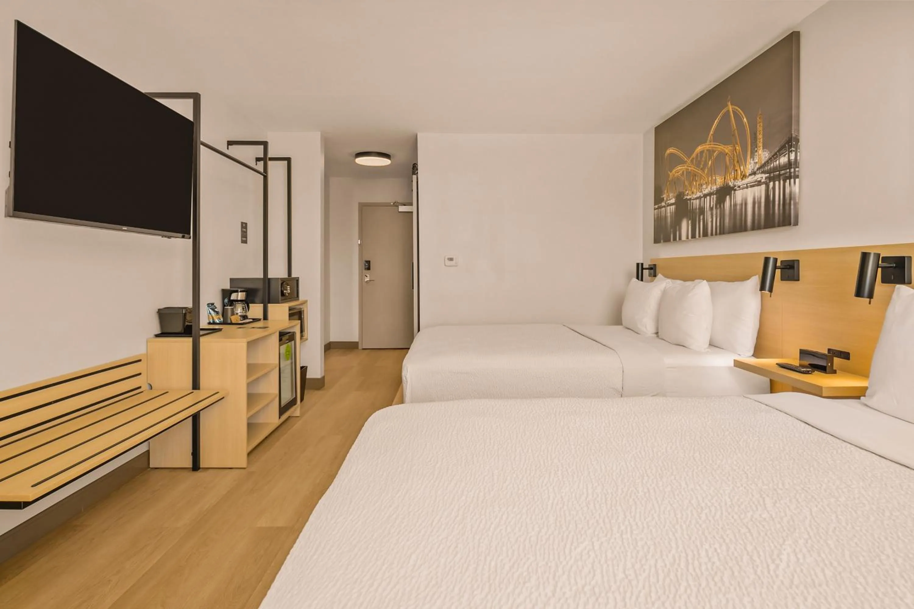 Photo of the whole room, Bed in B&B HOTEL Orlando International Drive near Universal - Newly Renovated!