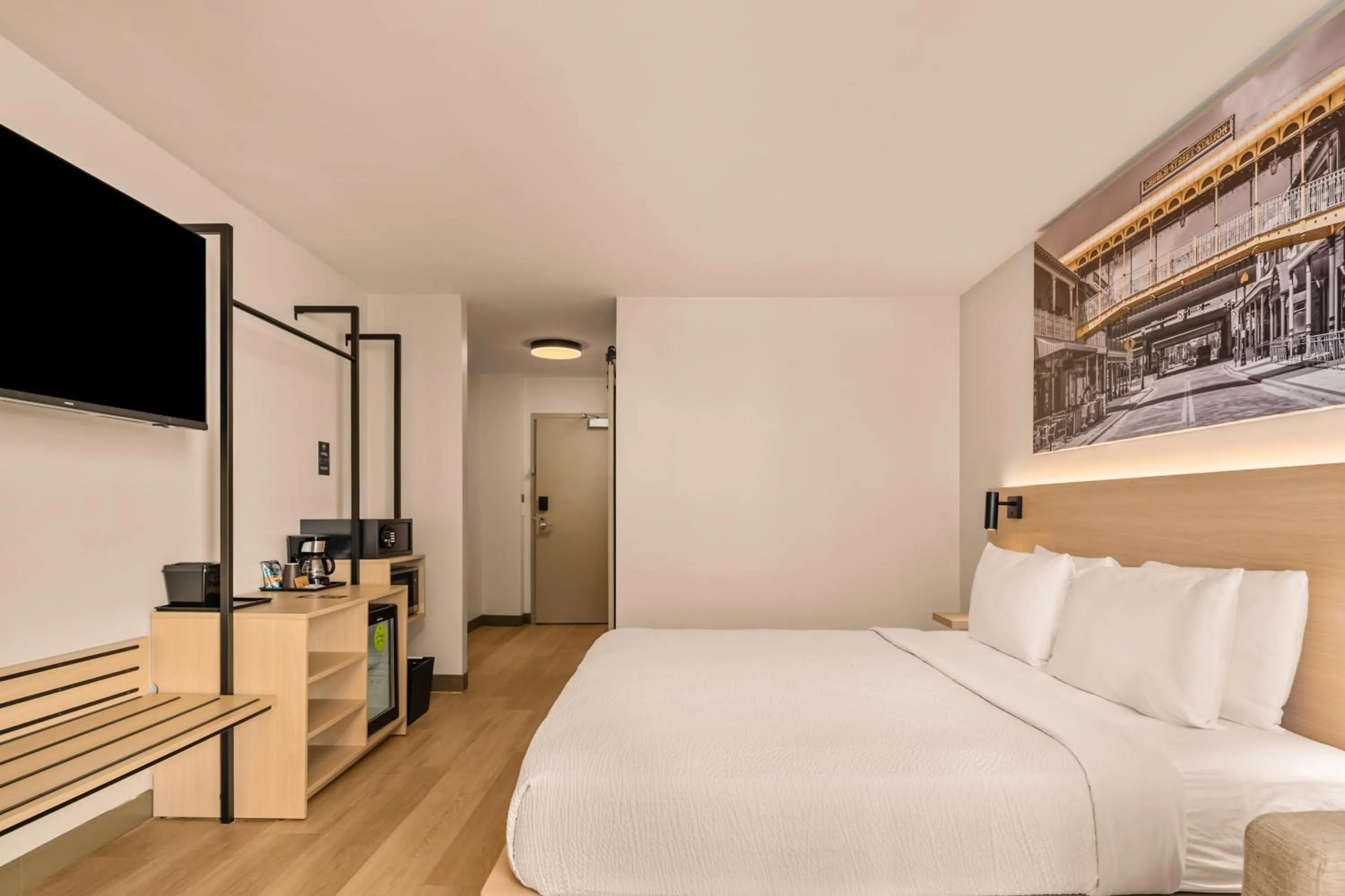 Photo of the whole room, Bed in B&B HOTEL Orlando International Drive near Universal - Newly Renovated!