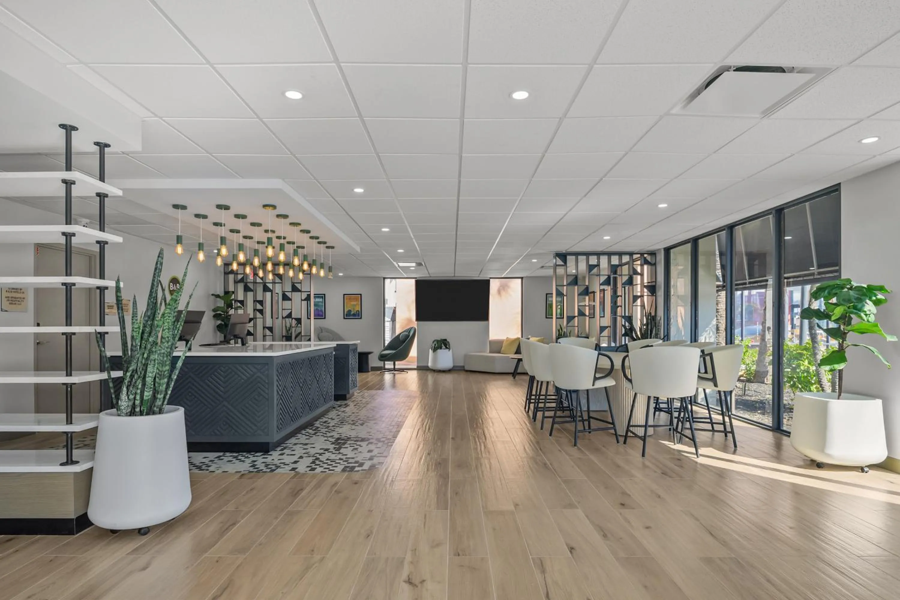 Lobby or reception in B&B HOTEL Orlando International Drive near Universal - Newly Renovated!