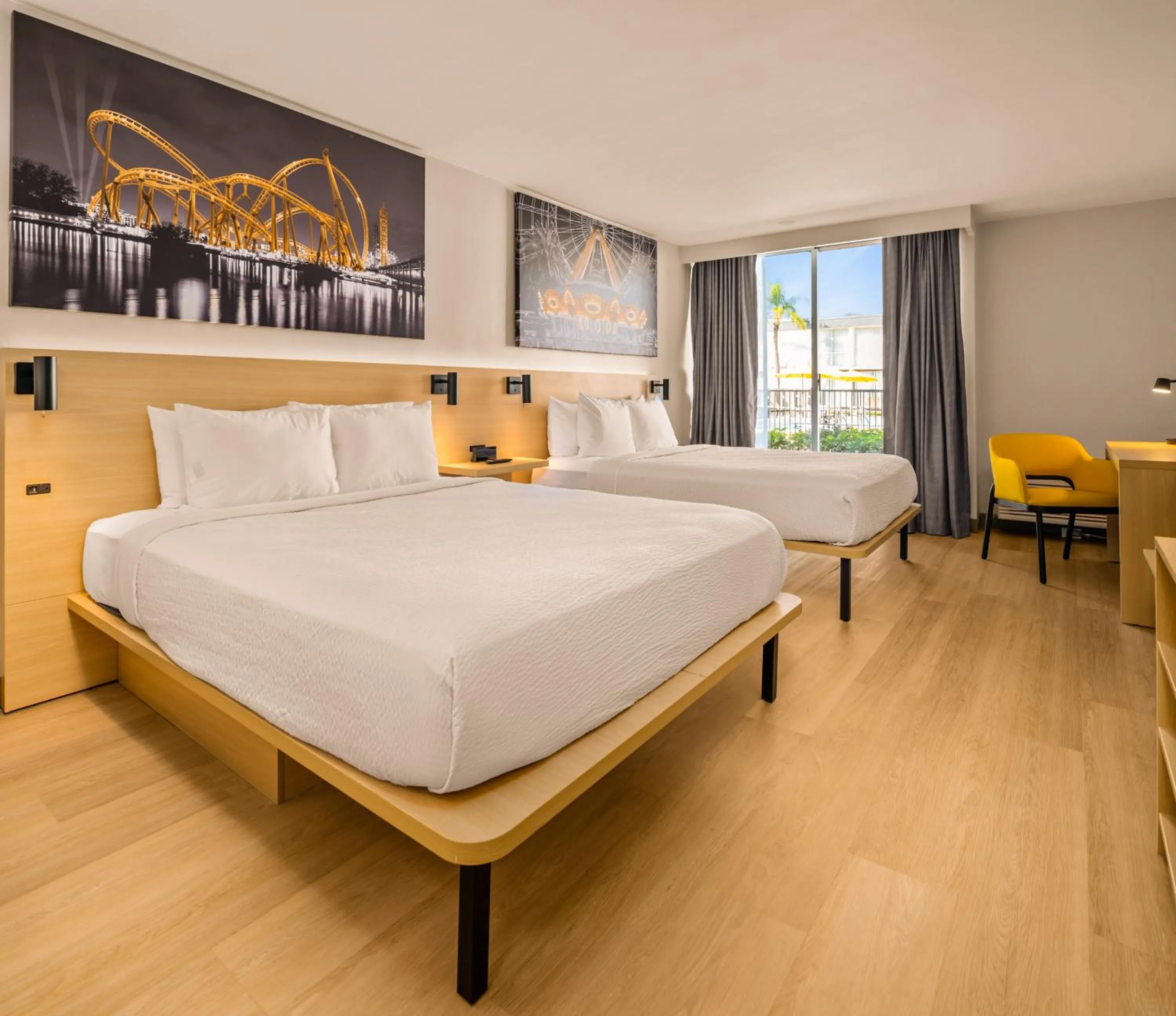 Bed in B&B HOTEL Orlando International Drive near Universal - Newly Renovated!