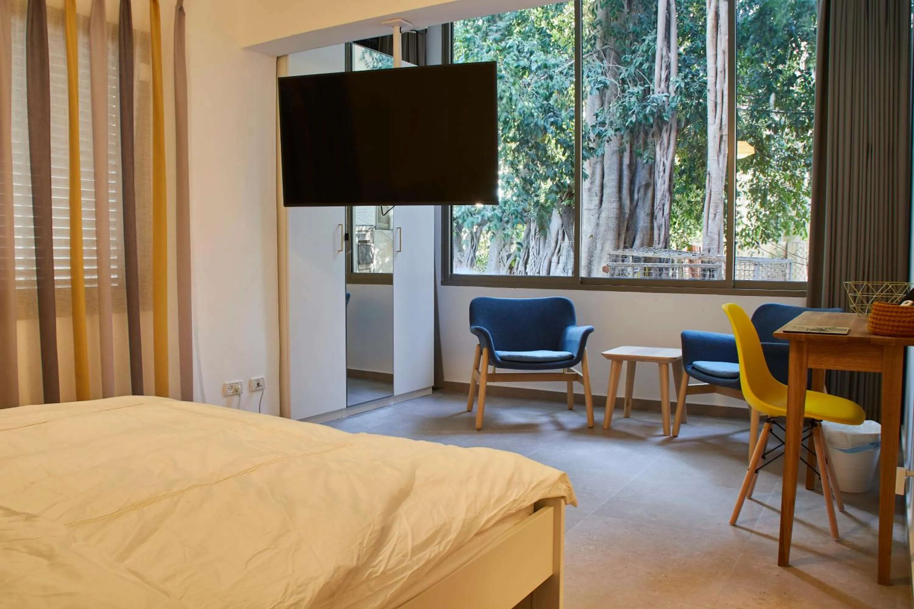 TV and multimedia in Roza Apartment