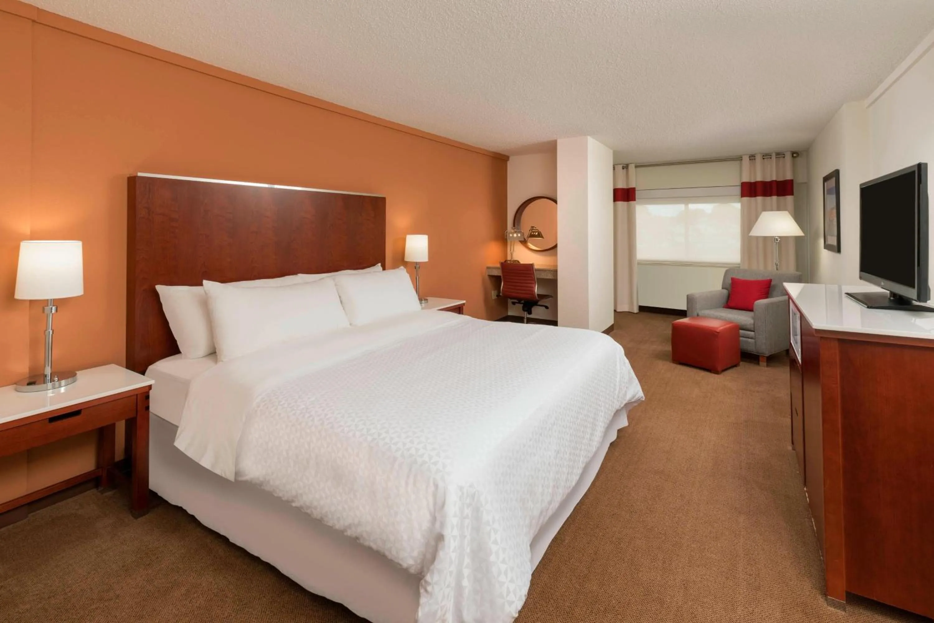 Photo of the whole room, Bed in Four Points by Sheraton Boston Logan Airport Revere