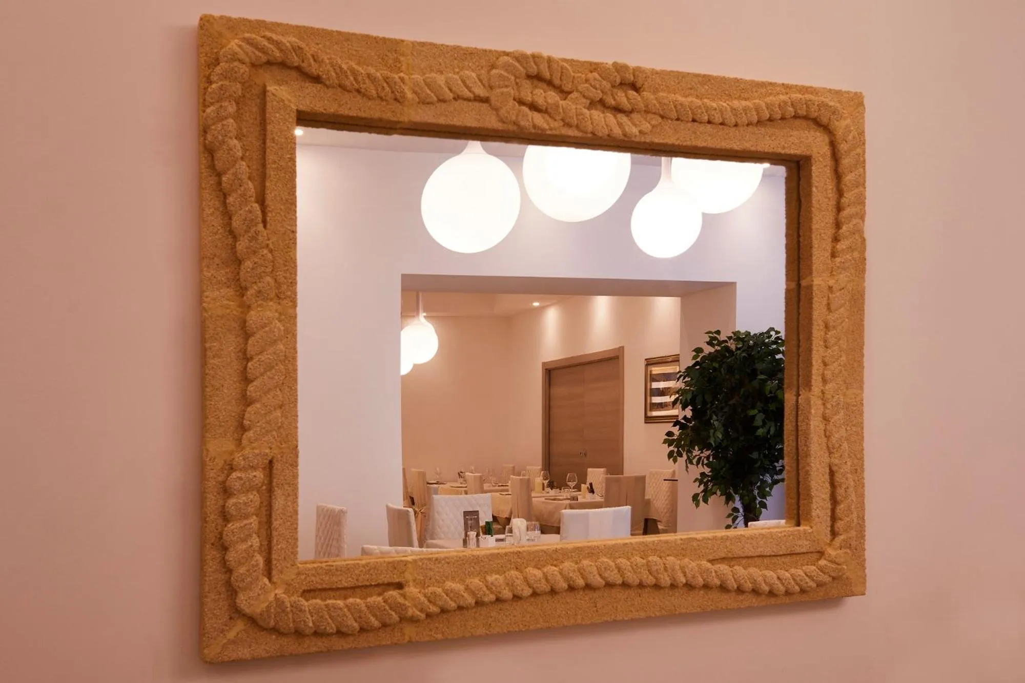 Restaurant/places to eat in Alba D'Amore Hotel & Spa